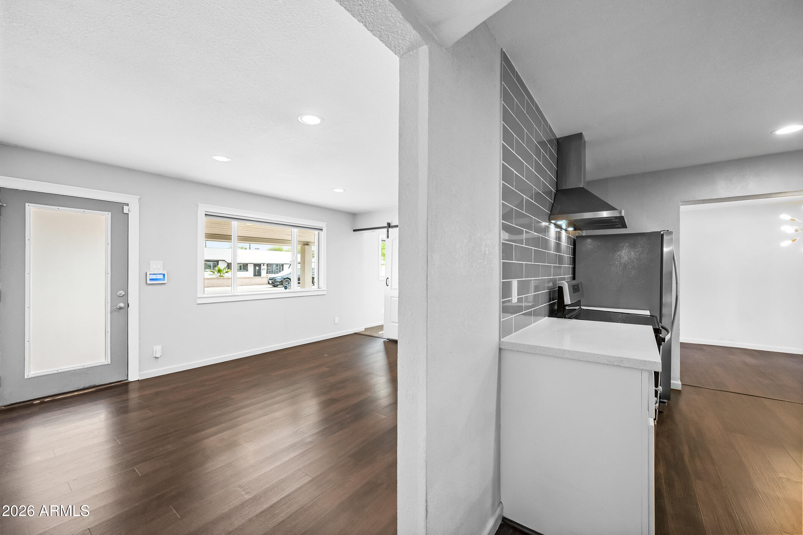 7532 E ROOSEVELT Street