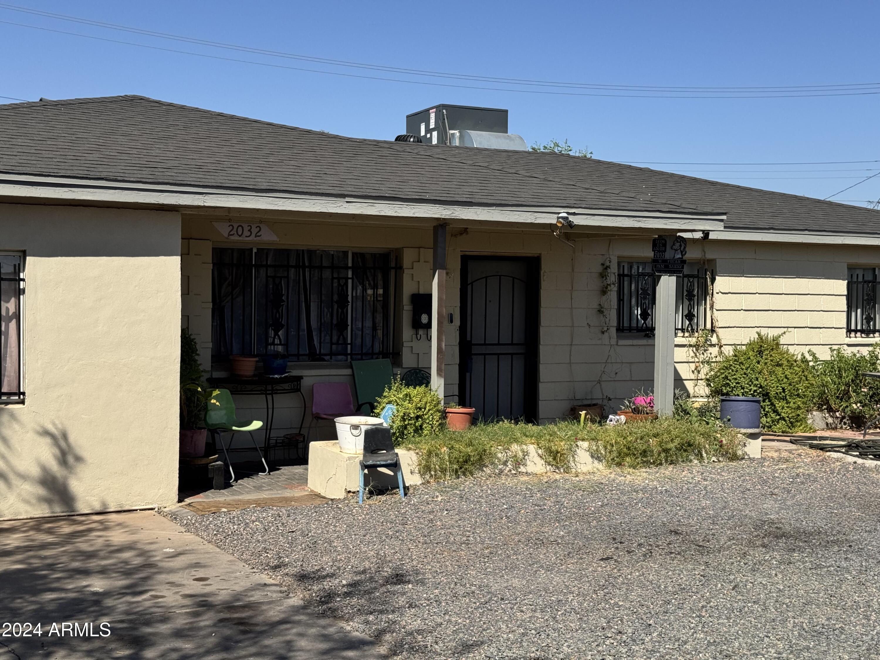 2032 W PECAN Road