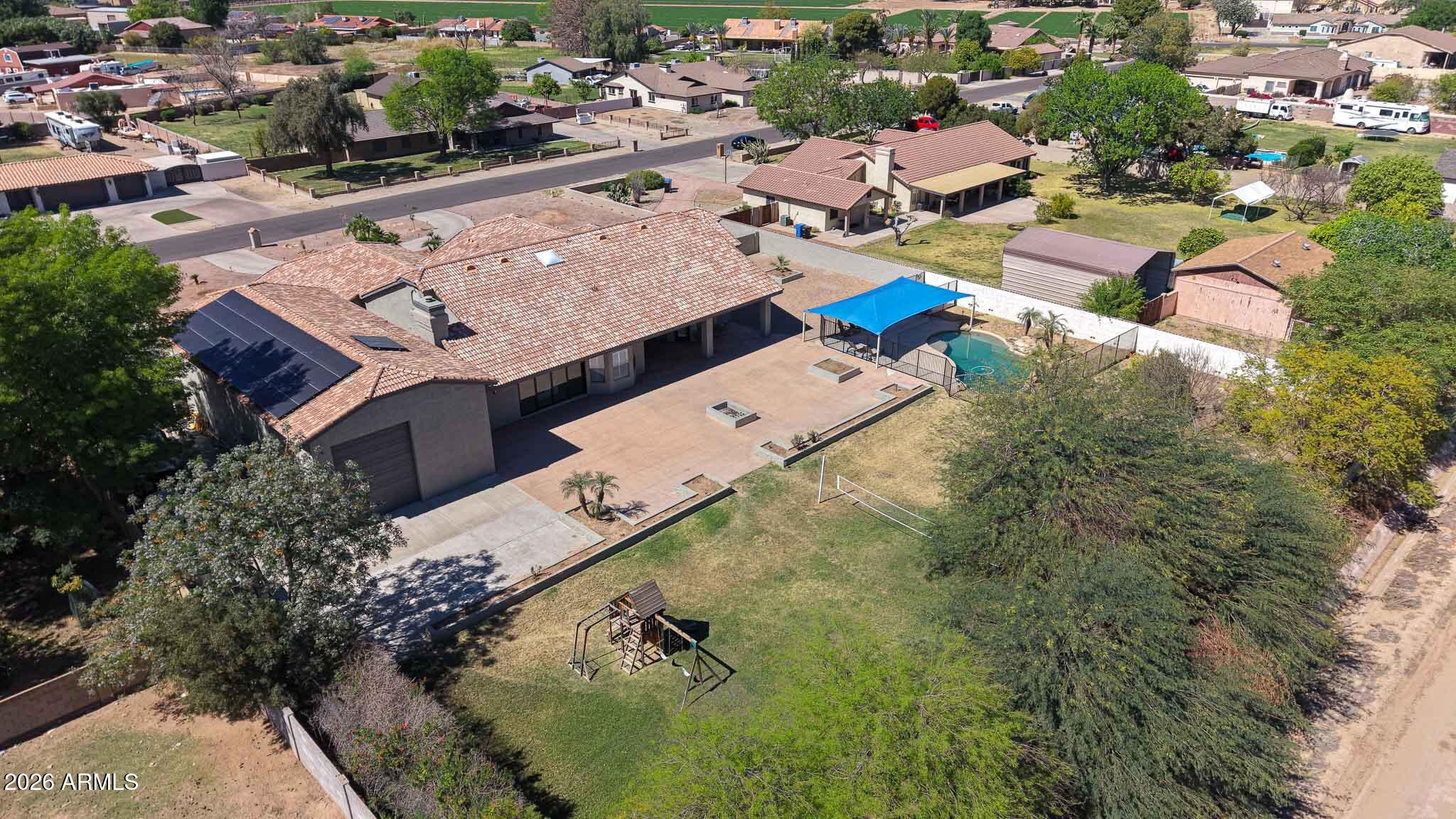 CAMELBACK FARMS - Residential
