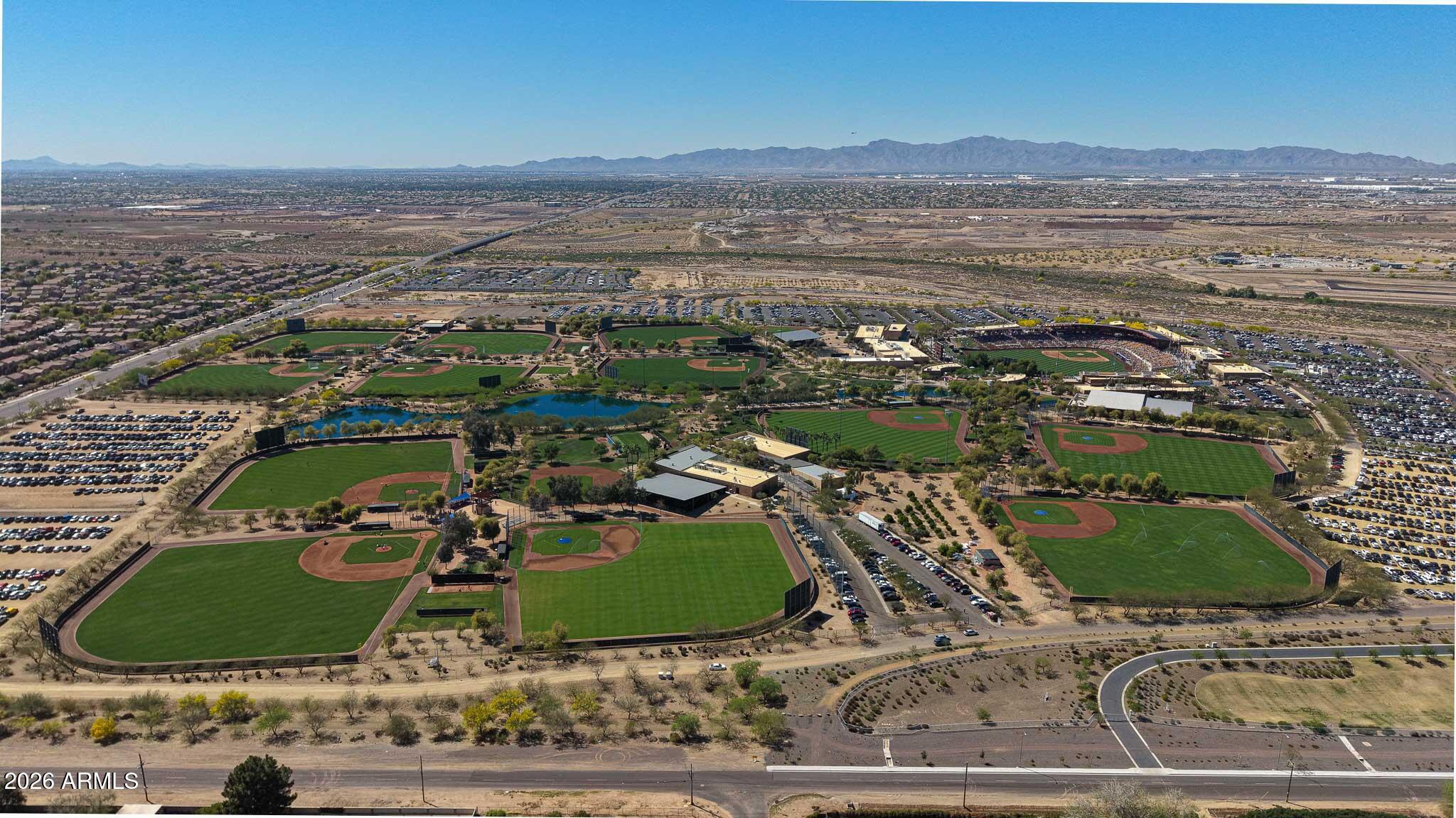 CAMELBACK FARMS - Residential