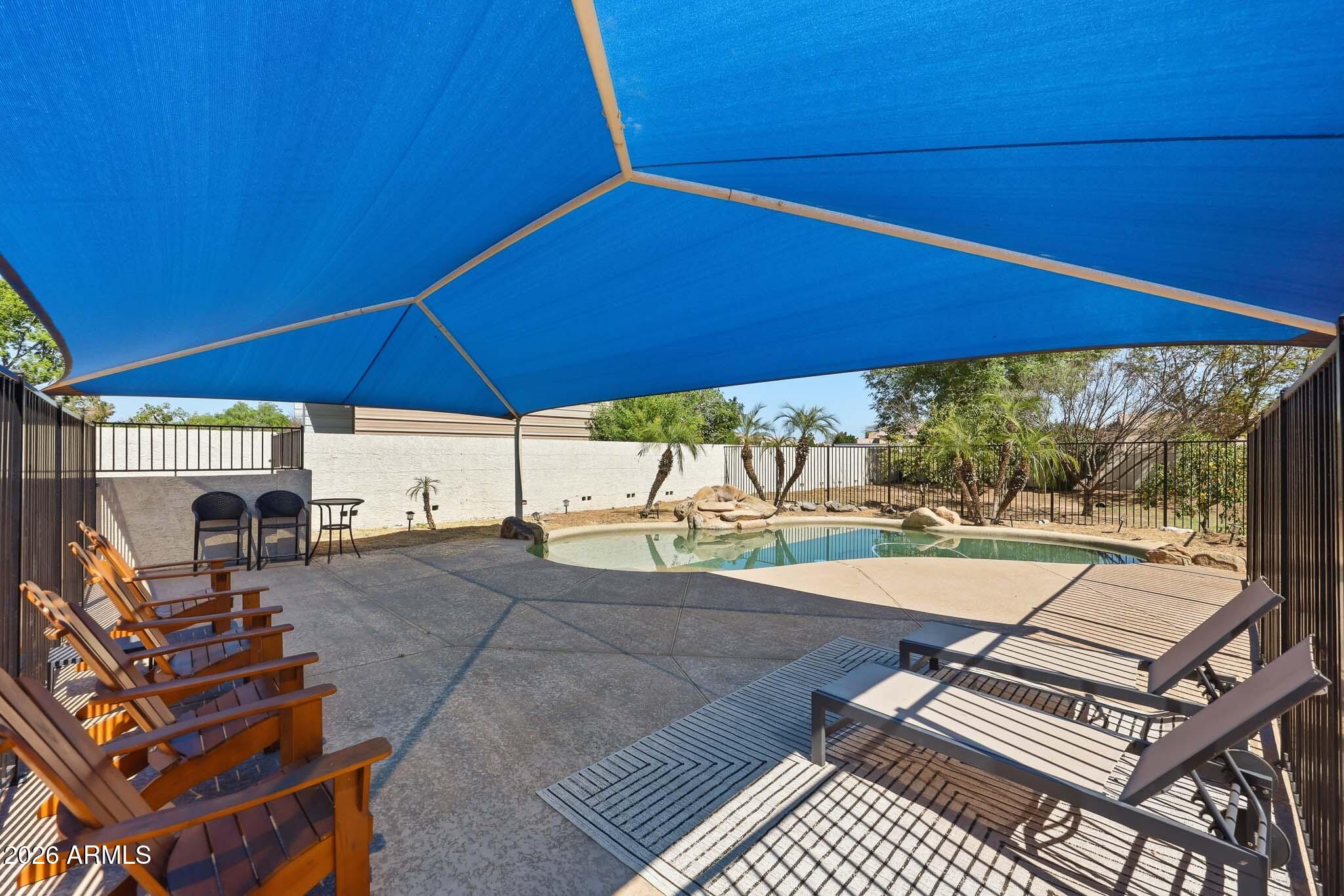 CAMELBACK FARMS - Residential