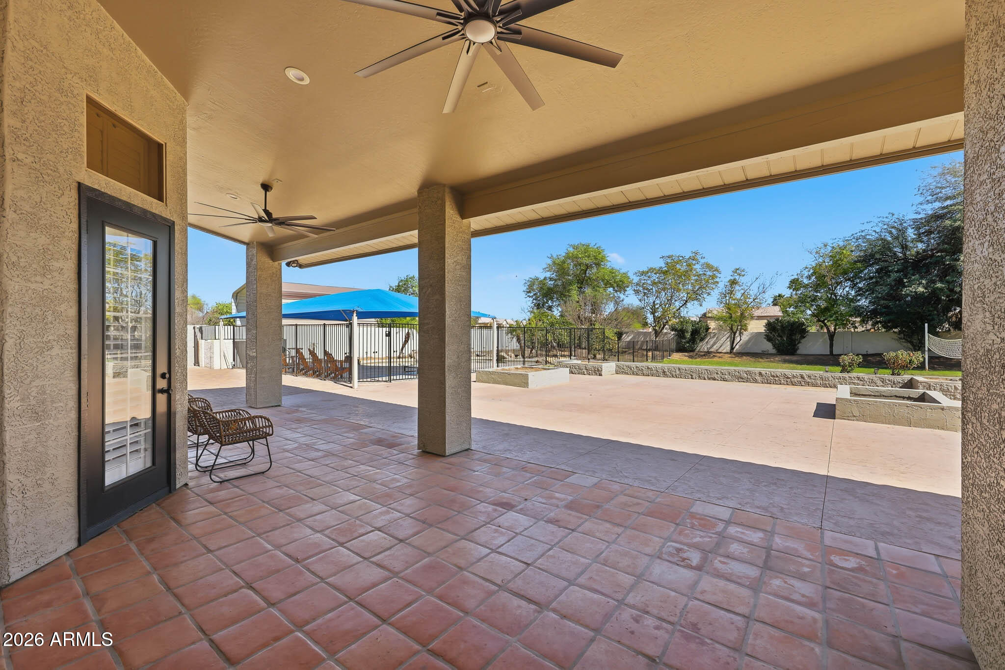 CAMELBACK FARMS - Residential