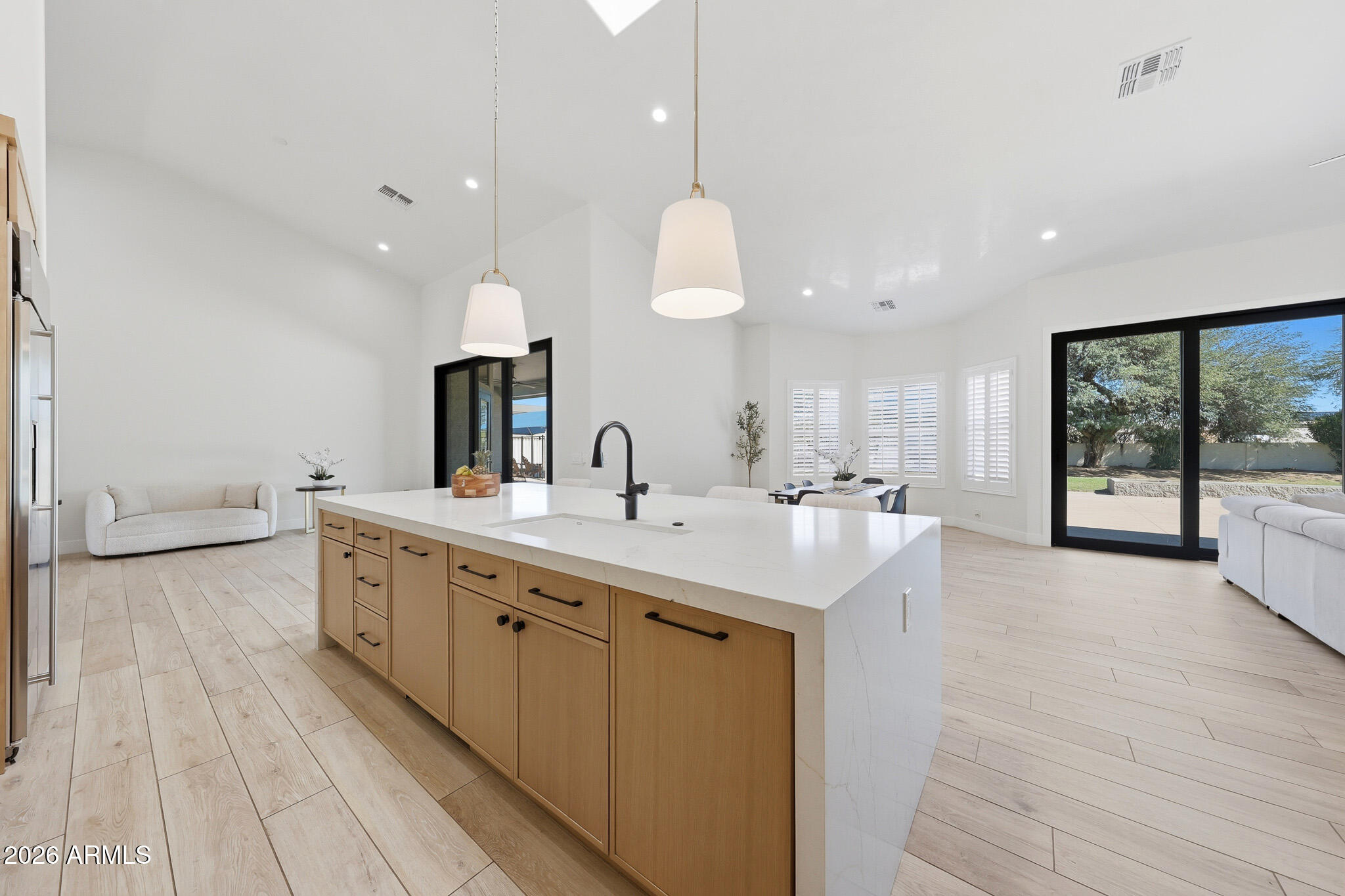 CAMELBACK FARMS - Residential