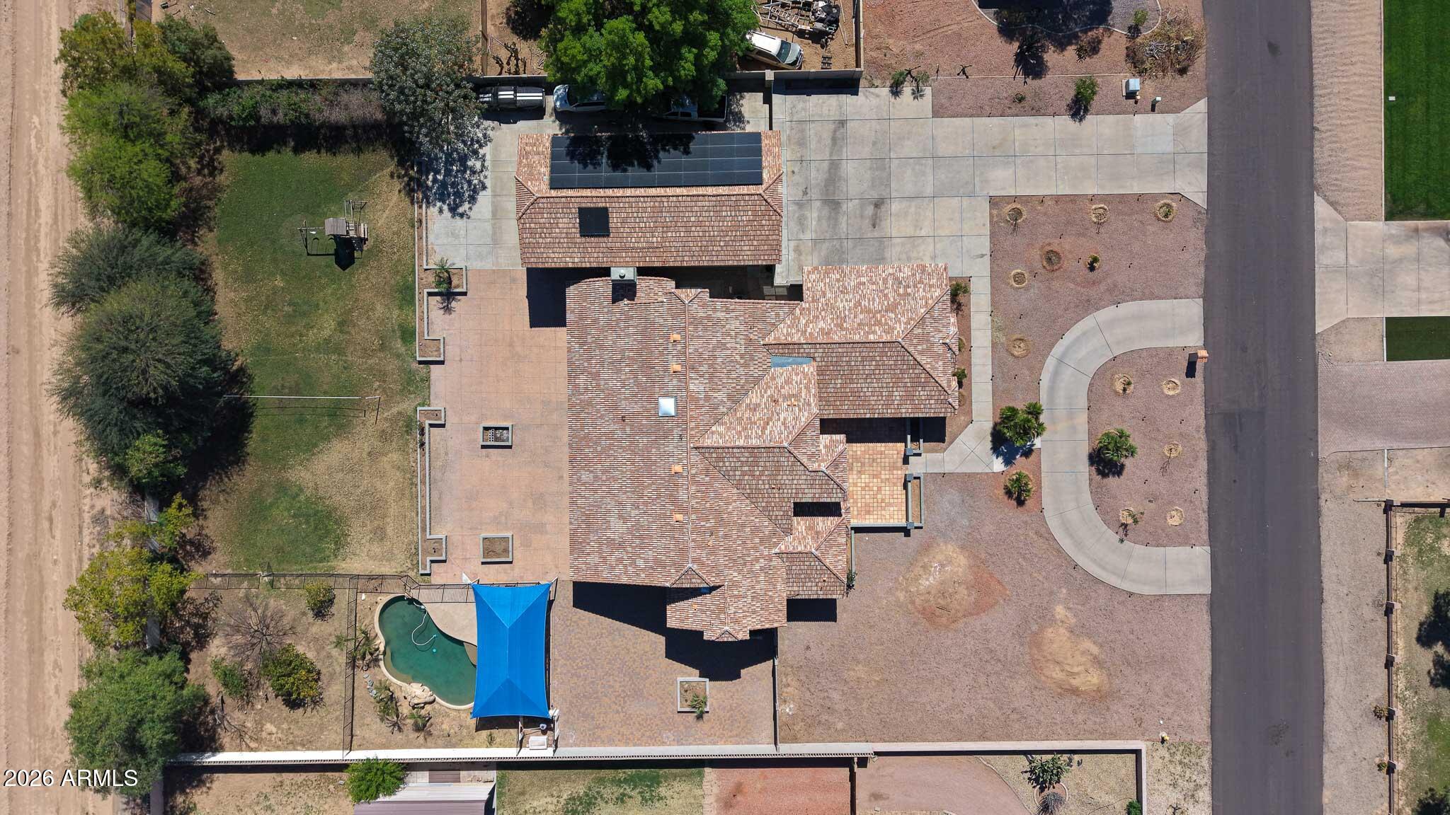 CAMELBACK FARMS - Residential