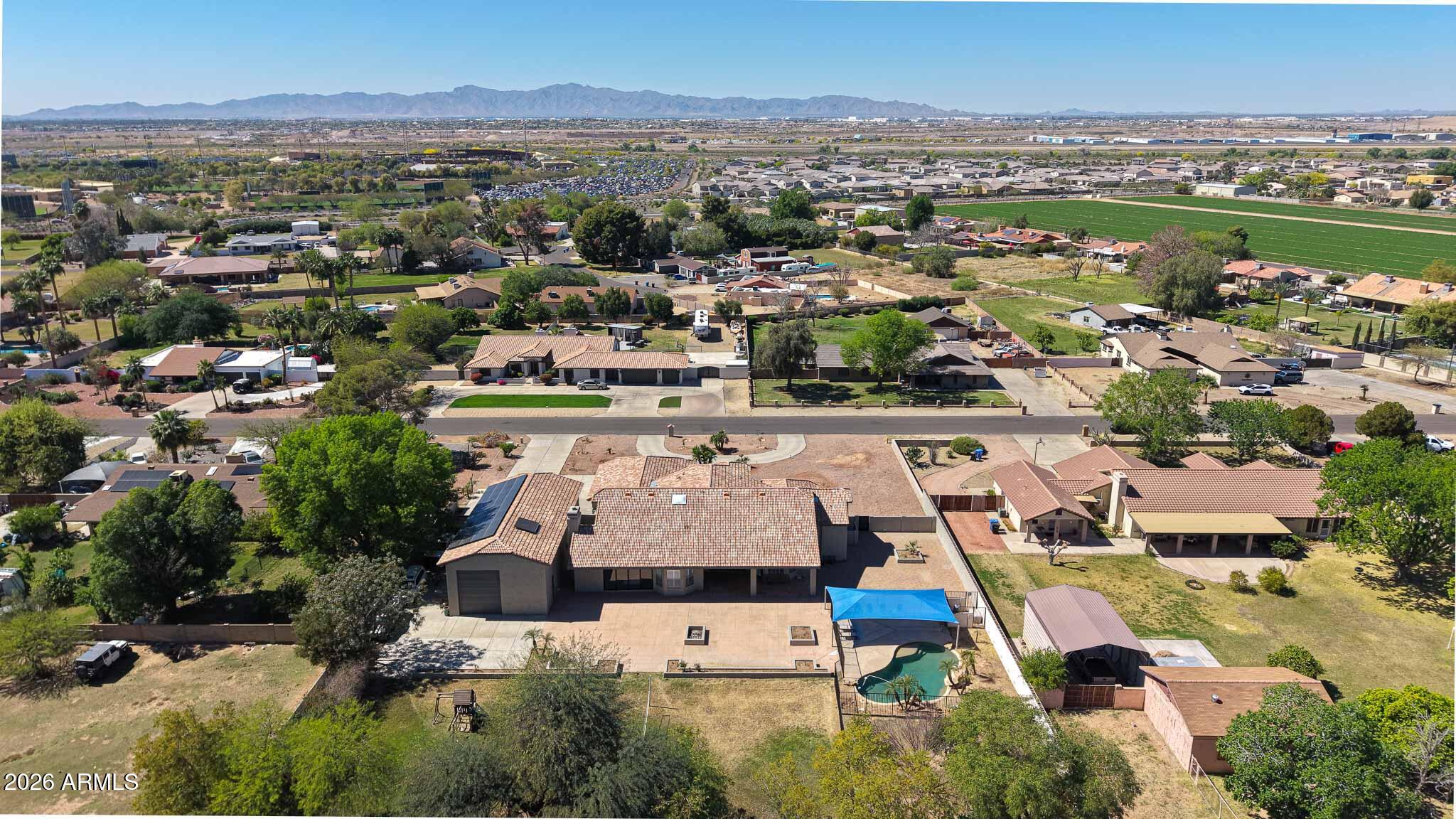 CAMELBACK FARMS - Residential