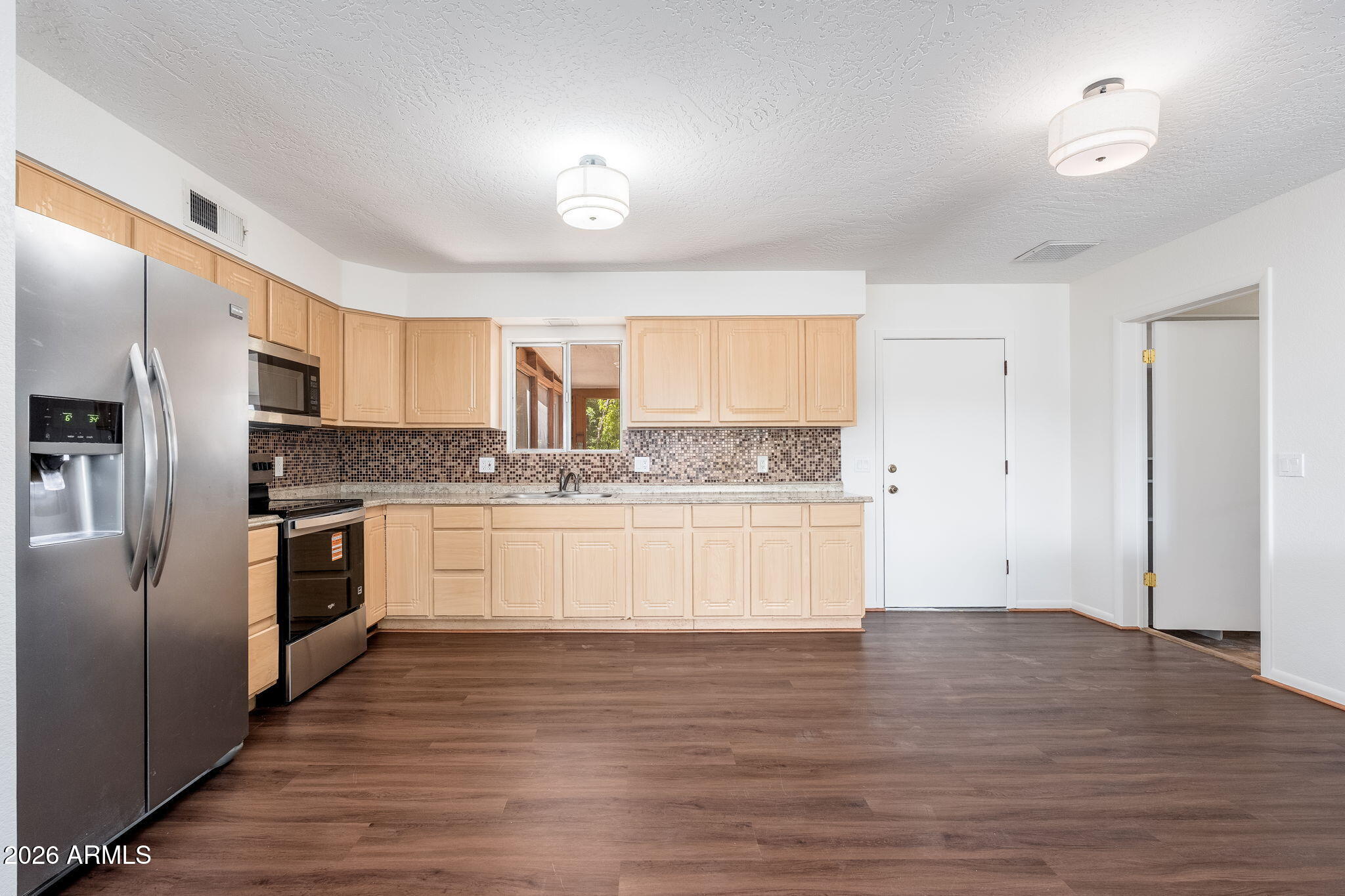 2426 S LARIAT Circle