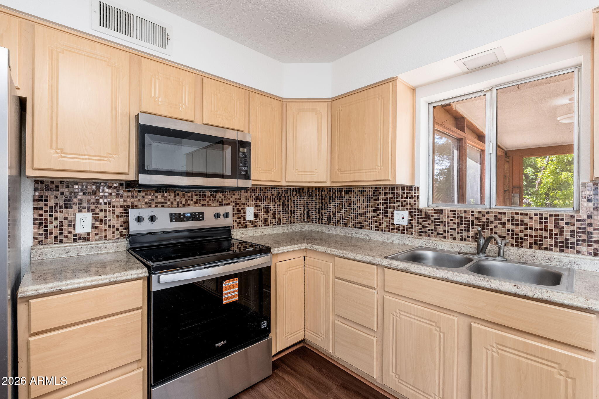 2426 S LARIAT Circle
