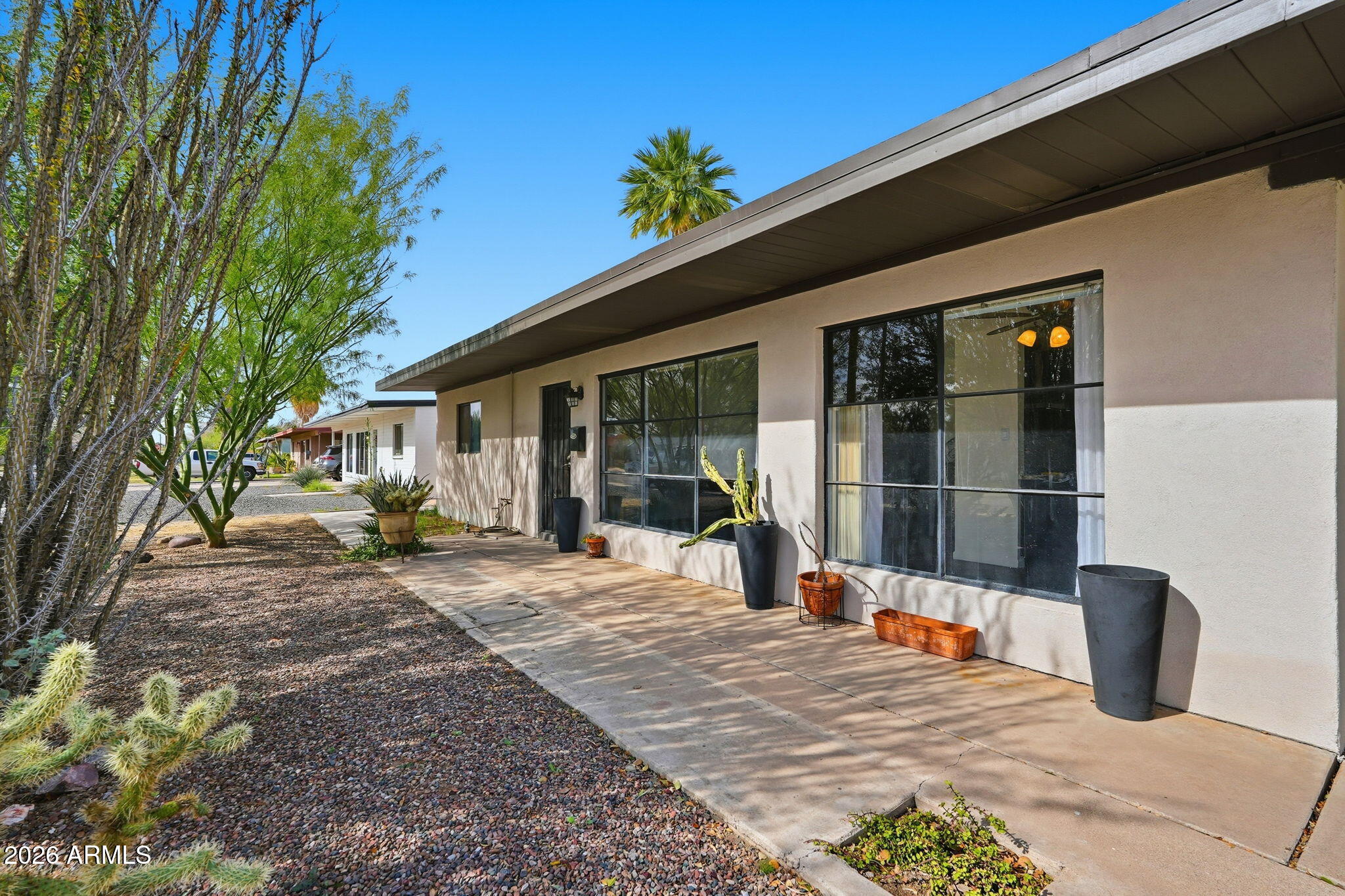 2326 E MULBERRY Drive