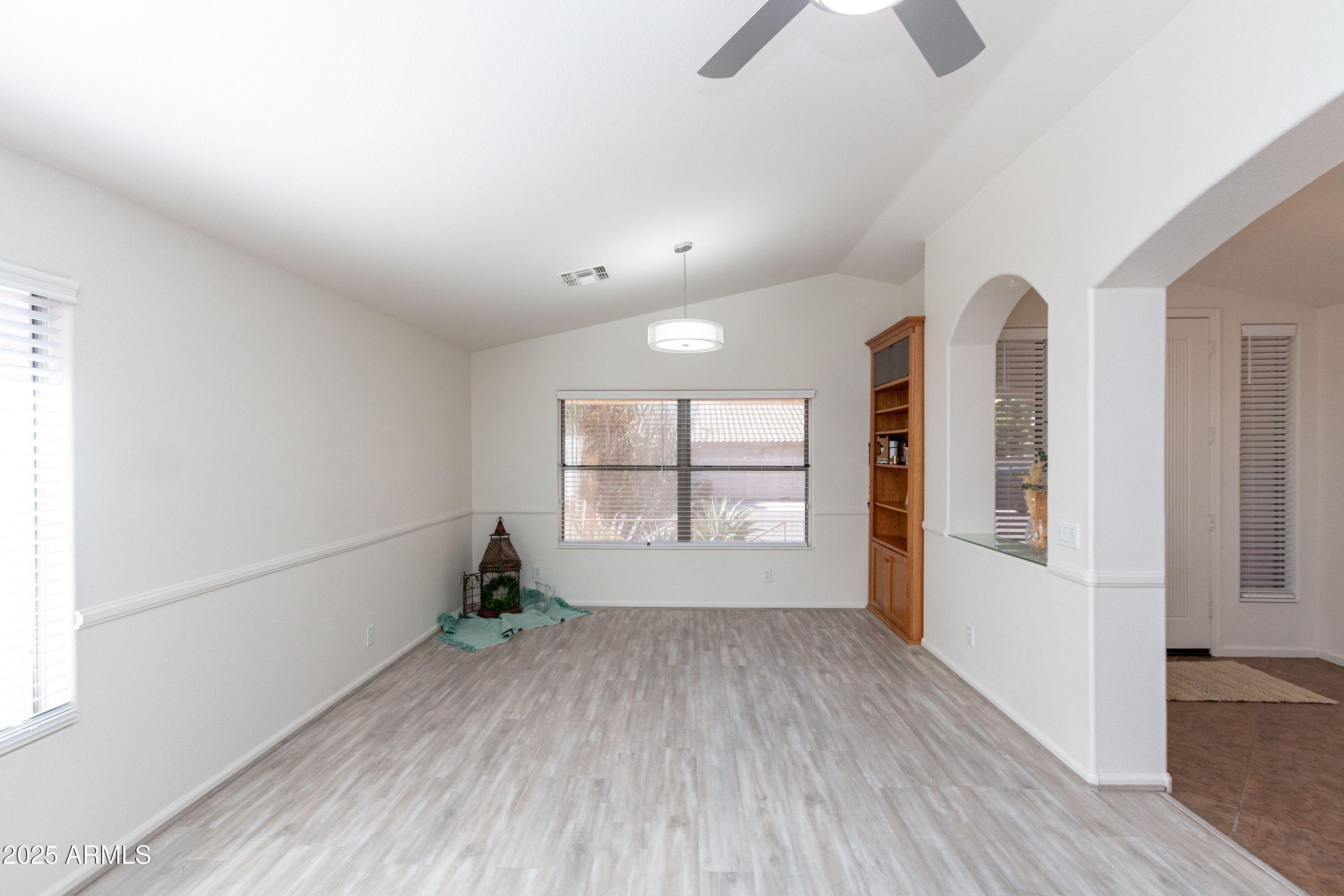 3206 W KNUDSEN Drive