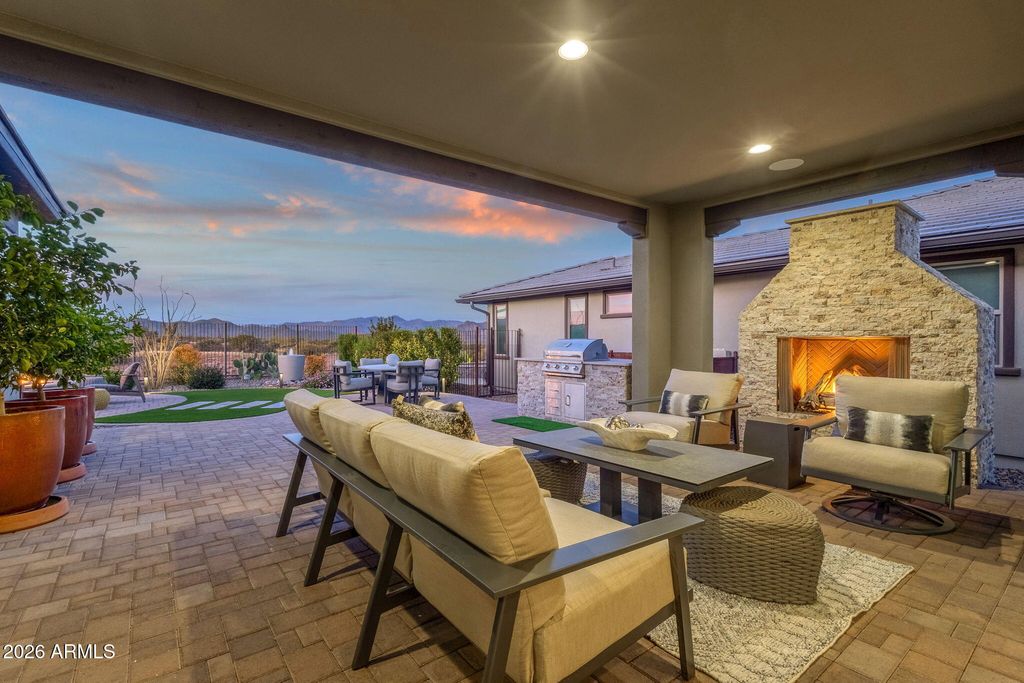 Photo of 17816 E Oak Creek Canyon Lane, Rio Verde, AZ 85263 (MLS # 7000821)