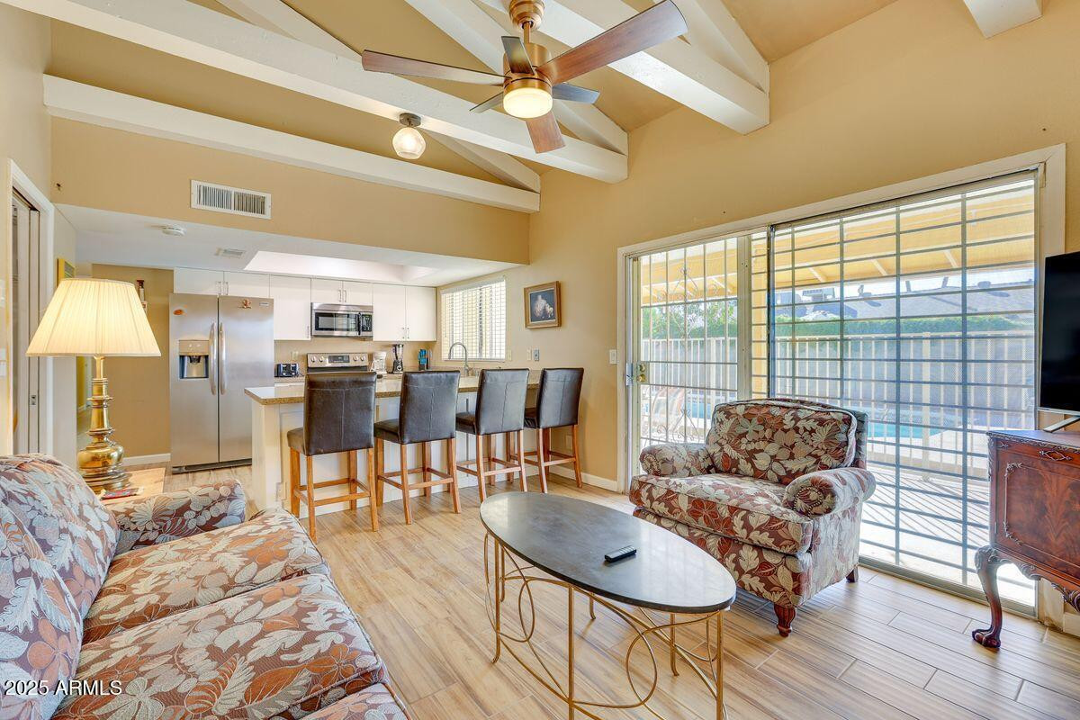 4933 W Larkspur Drive