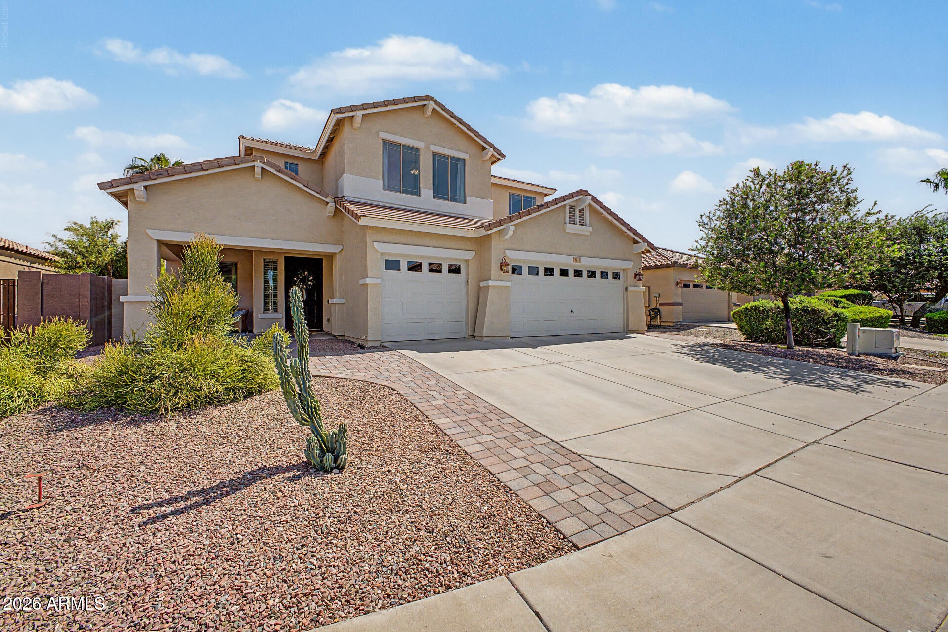 2317 E REDWOOD Court