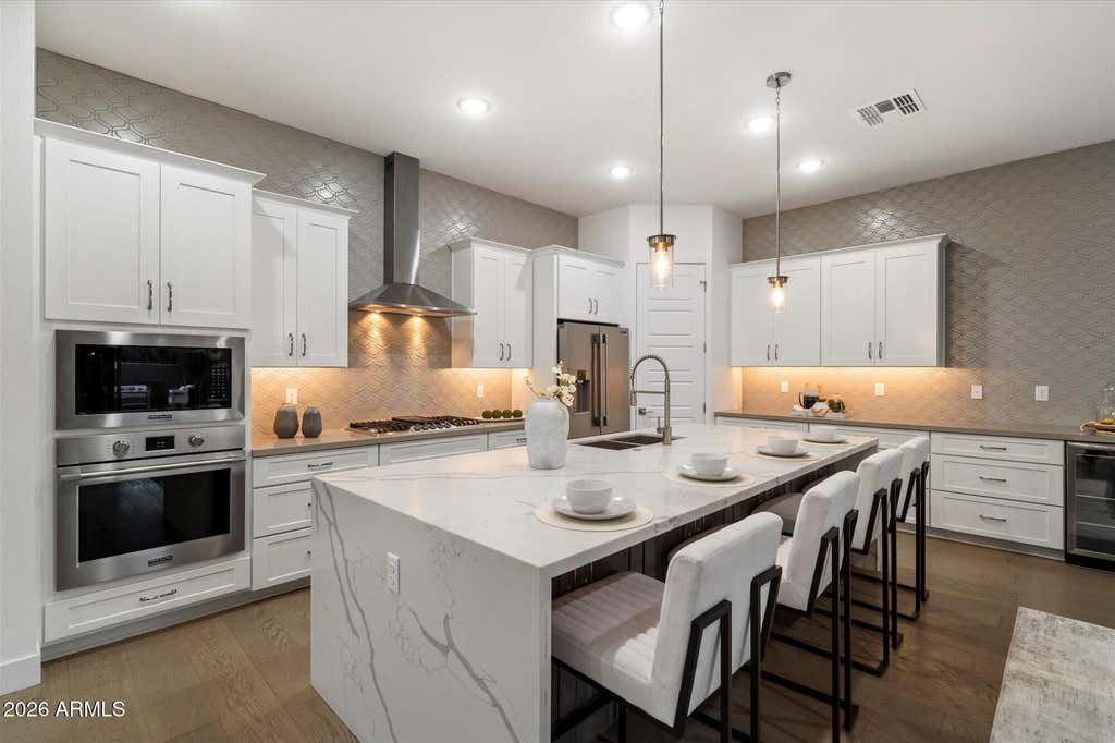Photo of 7403 W Lisbon Lane, Peoria, AZ 85381 (MLS # 7046817)