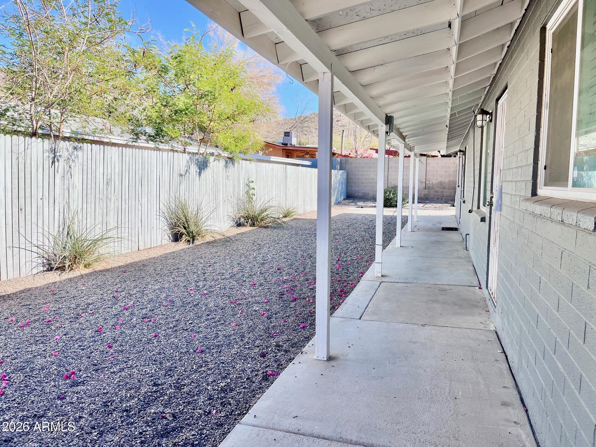 10839 N 15TH Avenue N