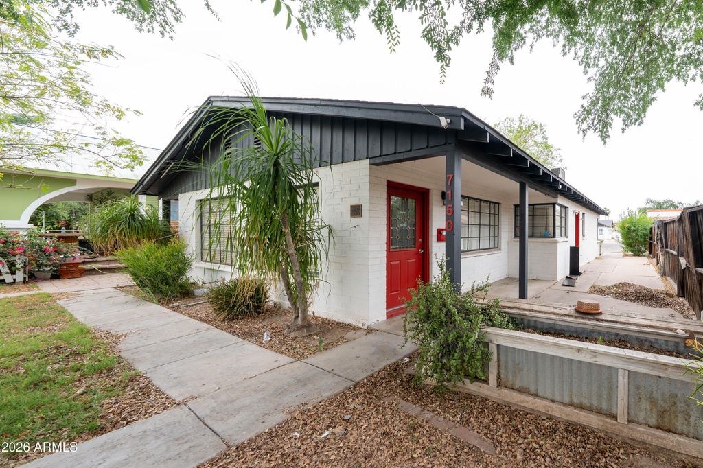 Photo of 7150 N 58th Avenue, Glendale, AZ 85301 (MLS # 7014594)