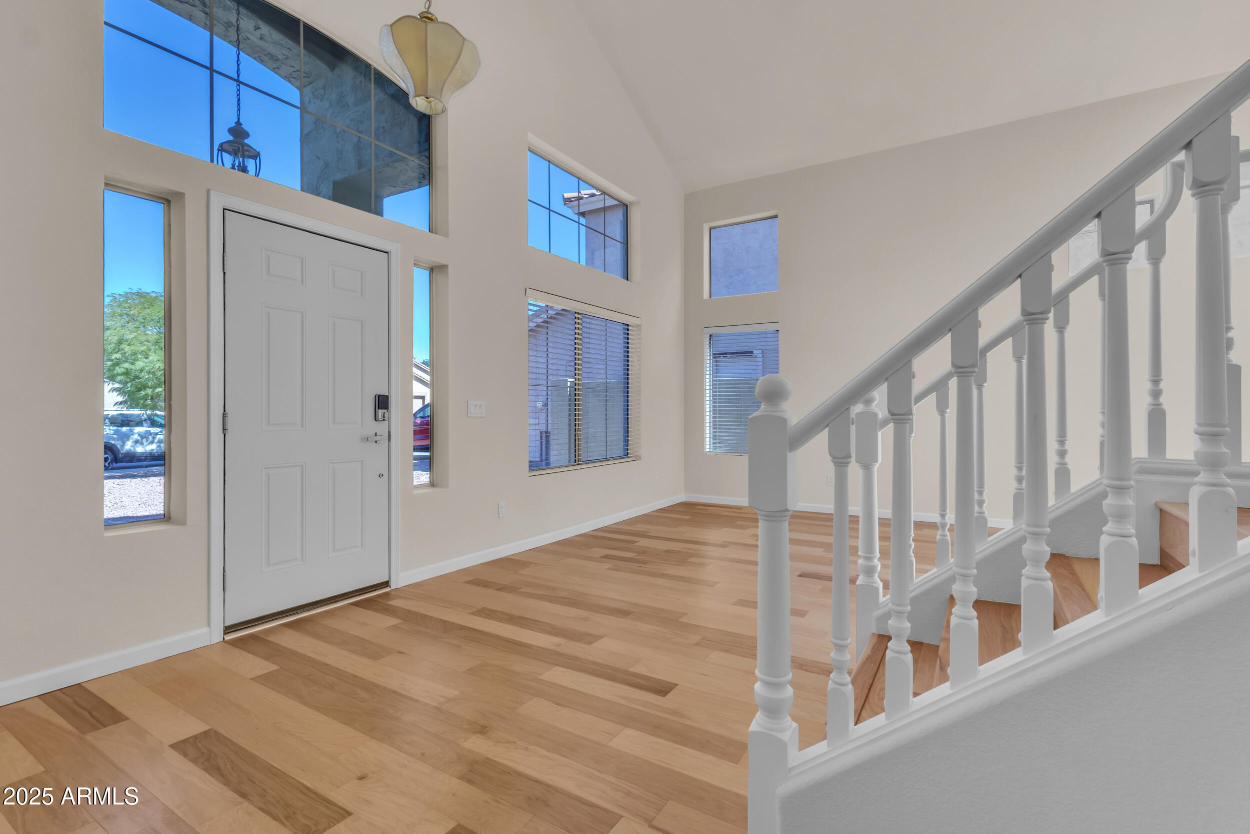 1079 E JASPER Drive