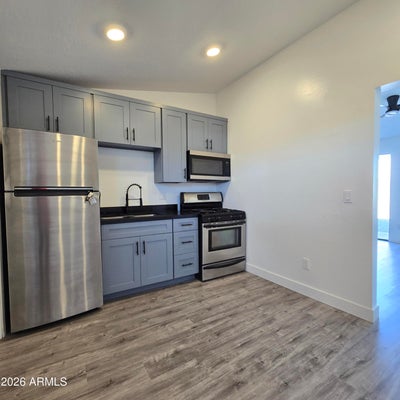 1917 E MONROE ST APT 2, PHOENIX, AZ 85034 - Image cf8202d7b4e34806e7111c4d0455c547/3122780262