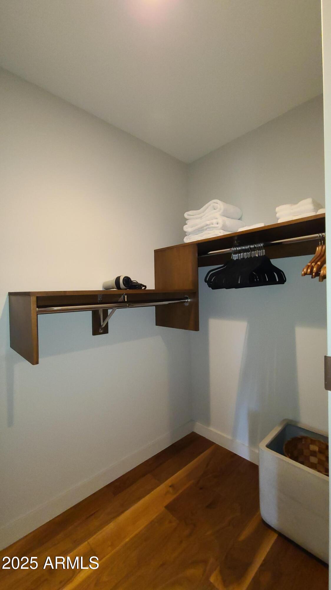 MOUNTAIN SHADOWS RESORT - CONDOMINIUM HOTEL - Residential