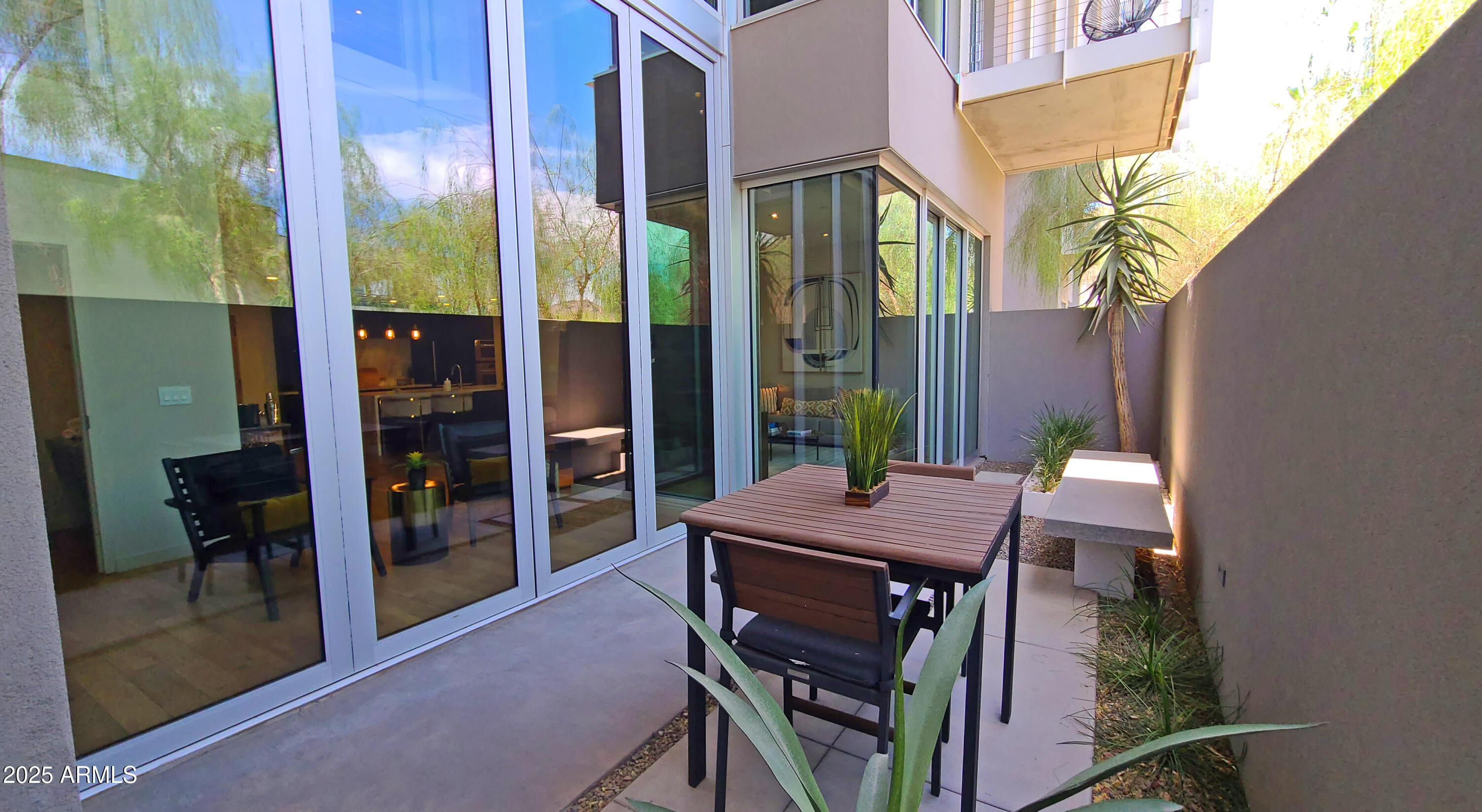 MOUNTAIN SHADOWS RESORT - CONDOMINIUM HOTEL - Residential