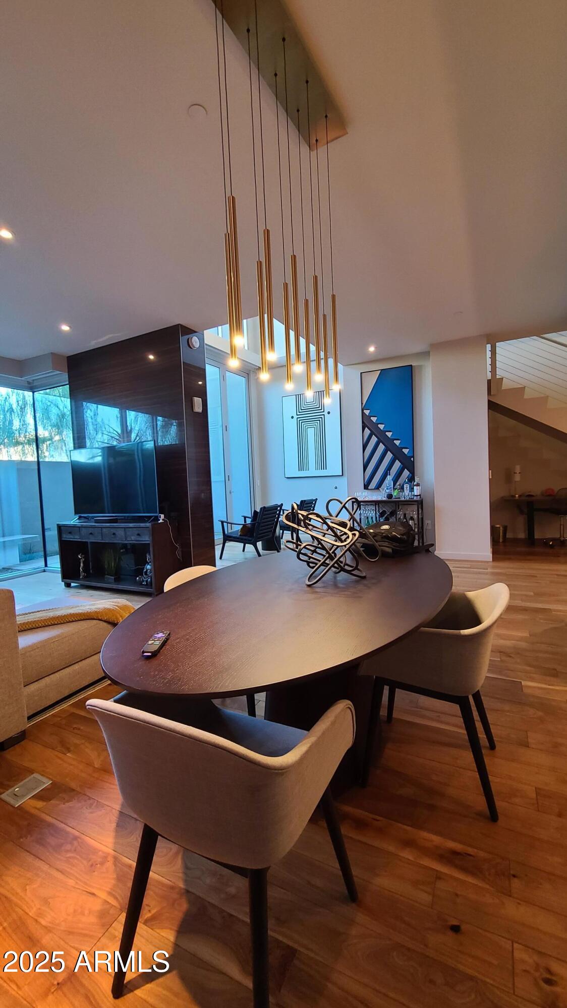 MOUNTAIN SHADOWS RESORT - CONDOMINIUM HOTEL - Residential