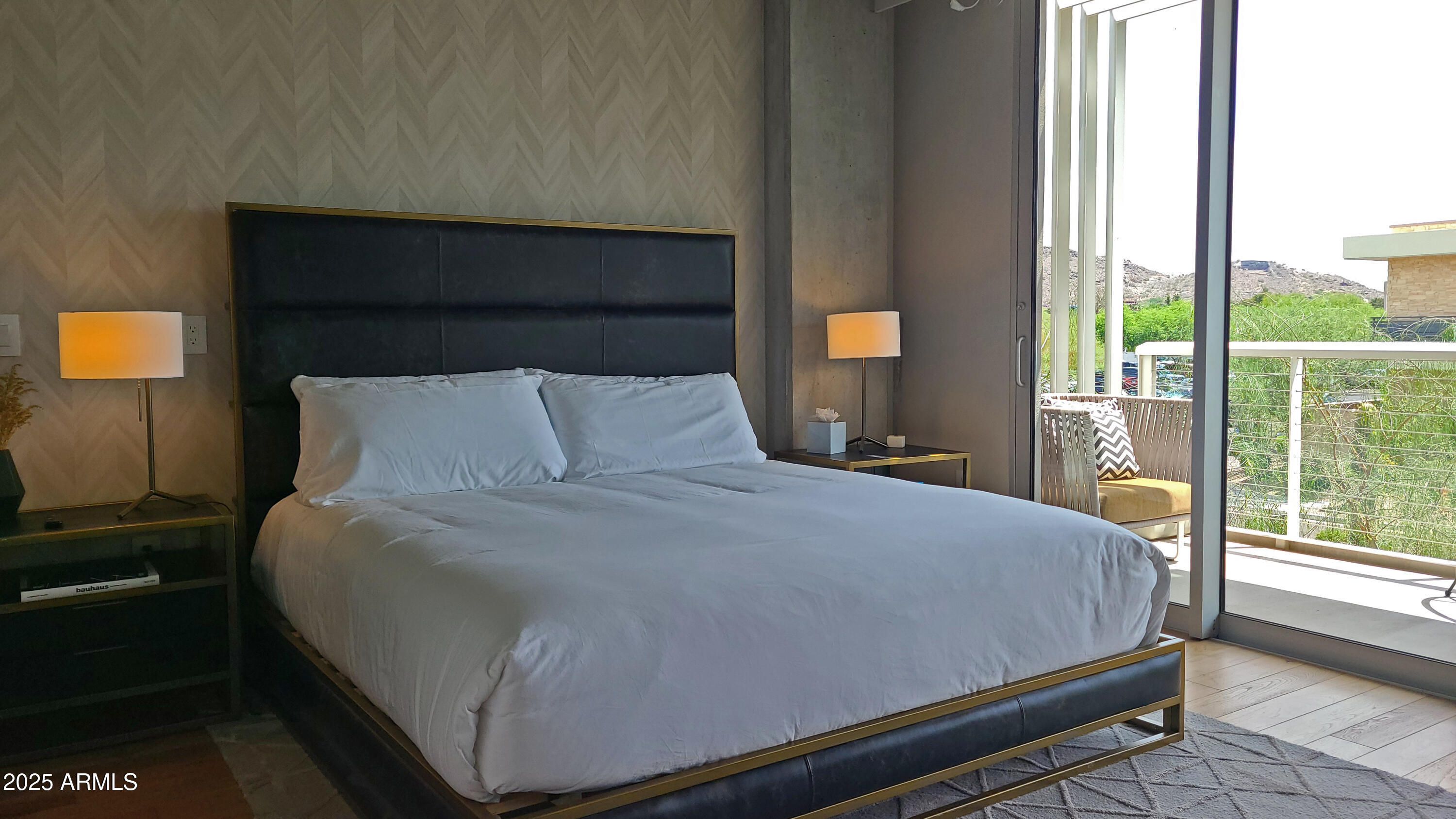 MOUNTAIN SHADOWS RESORT - CONDOMINIUM HOTEL - Residential