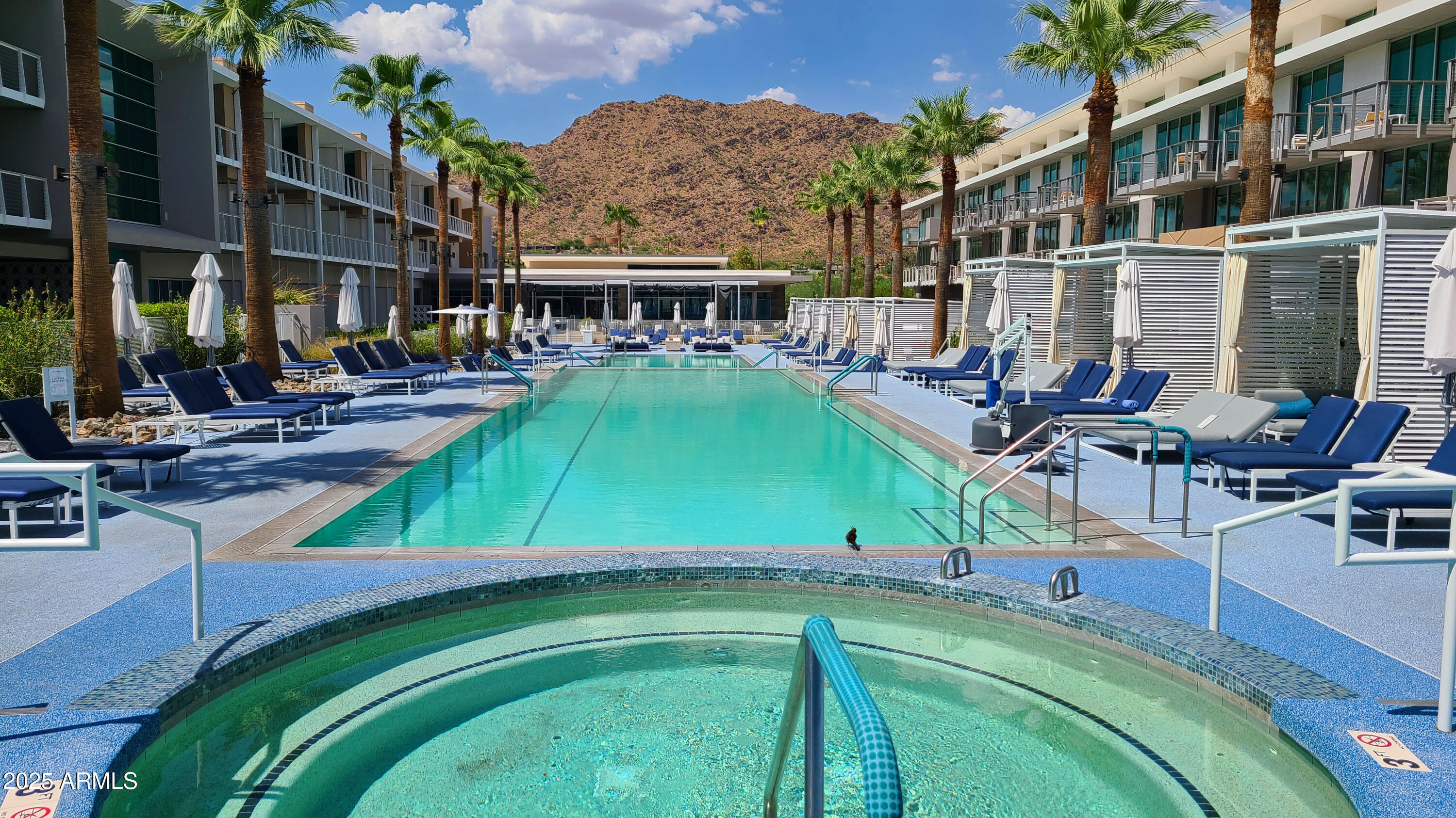 MOUNTAIN SHADOWS RESORT - CONDOMINIUM HOTEL - Residential