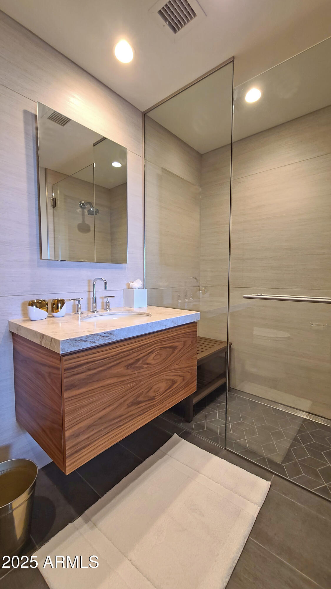 MOUNTAIN SHADOWS RESORT - CONDOMINIUM HOTEL - Residential