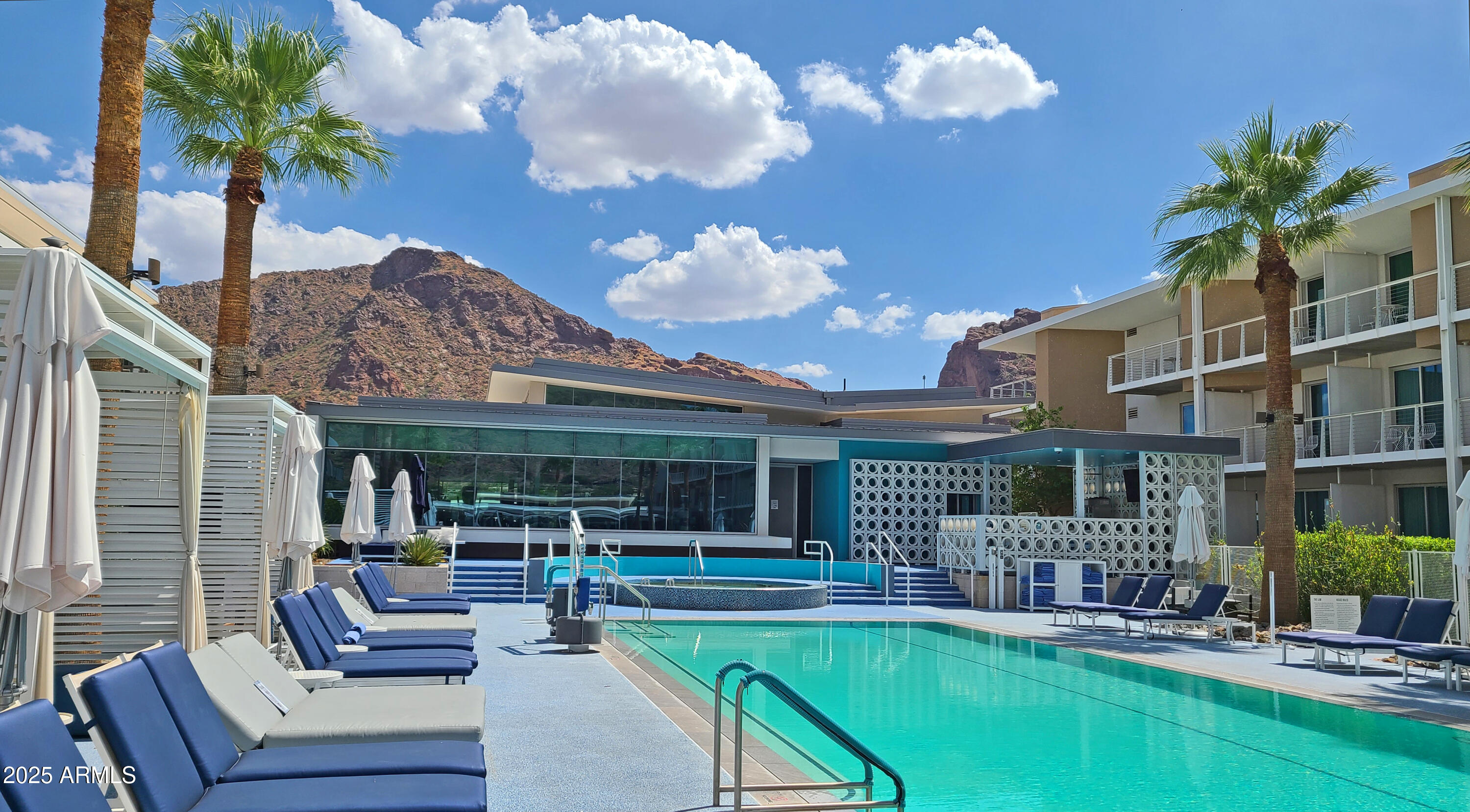 MOUNTAIN SHADOWS RESORT - CONDOMINIUM HOTEL - Residential