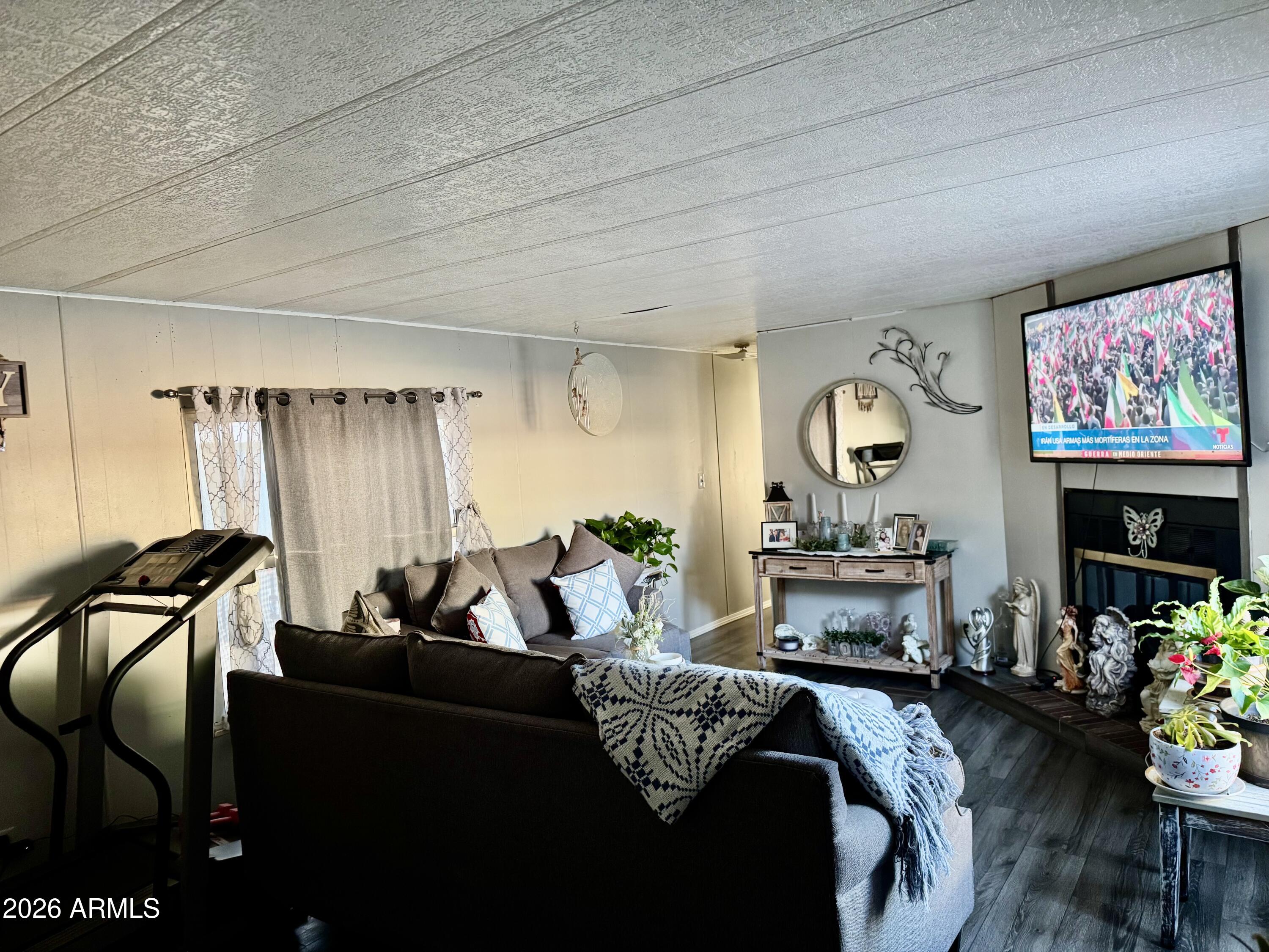 12727 W Glendale Avenue 42