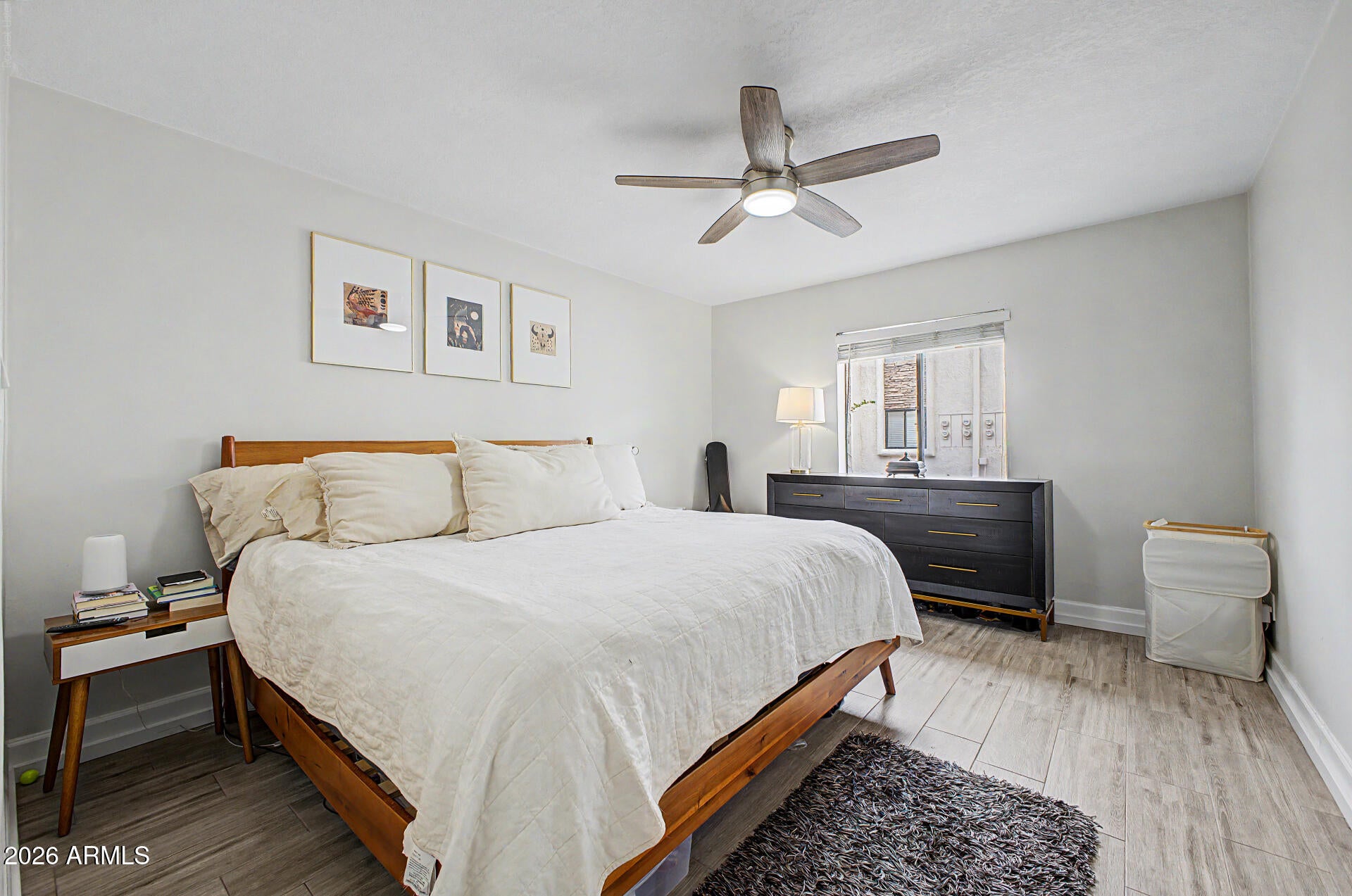 3825 E CAMELBACK Road 122