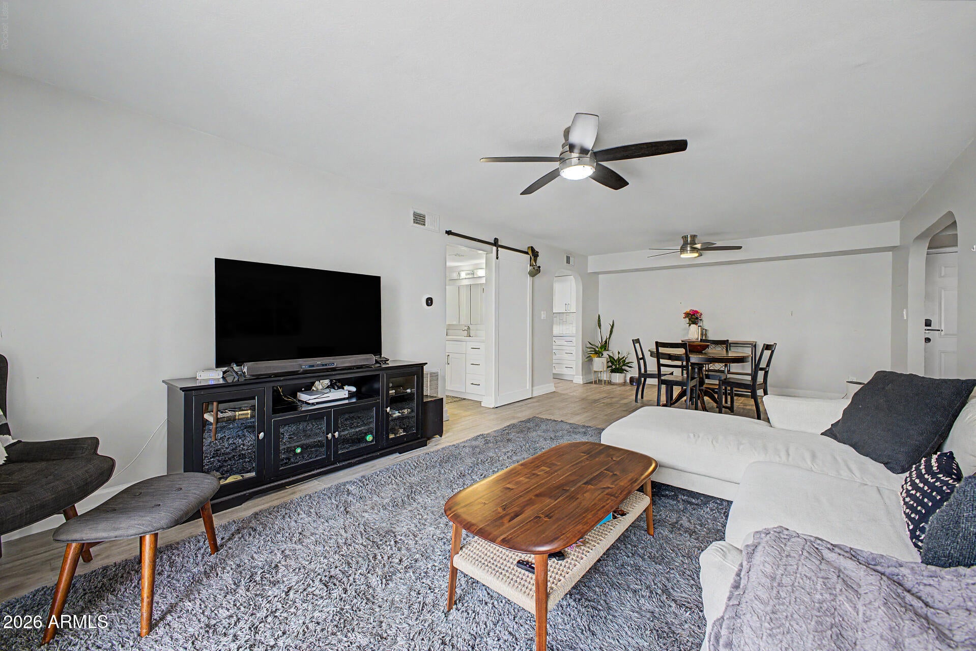 3825 E CAMELBACK Road 122