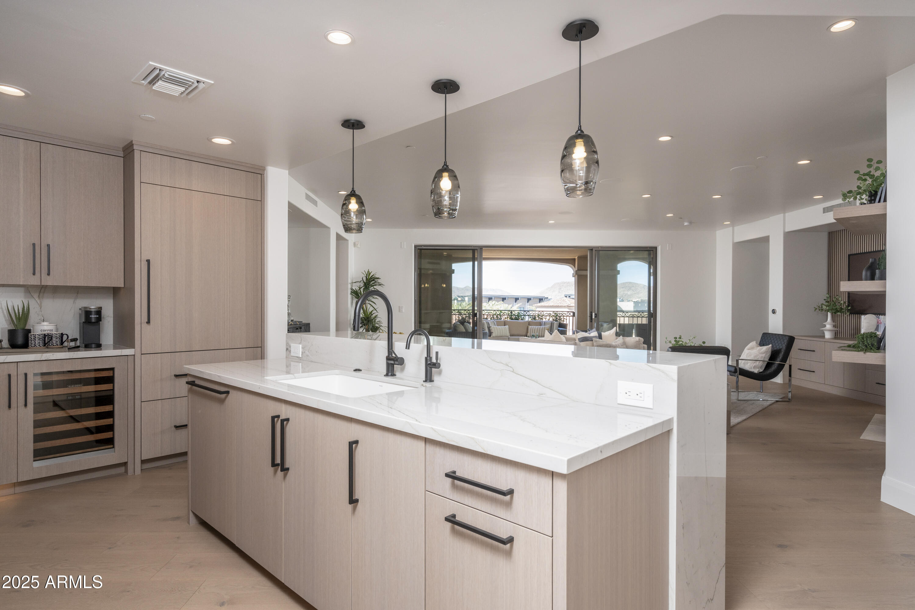 7175 E Camelback Road 601