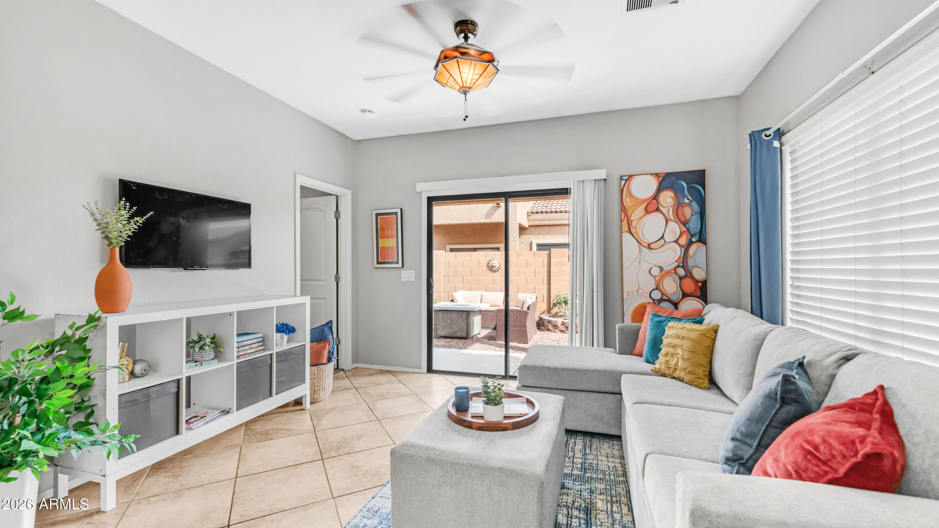 2565 S SIGNAL BUTTE Road 52