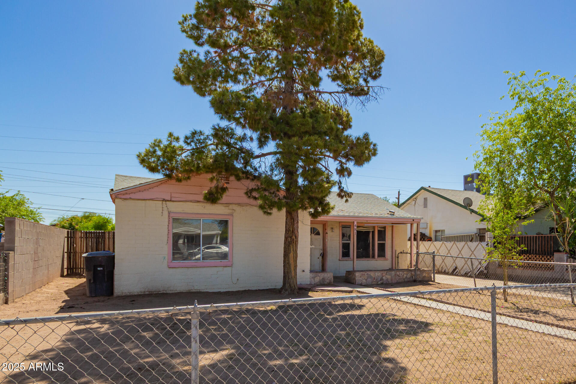 481 N COLORADO Street