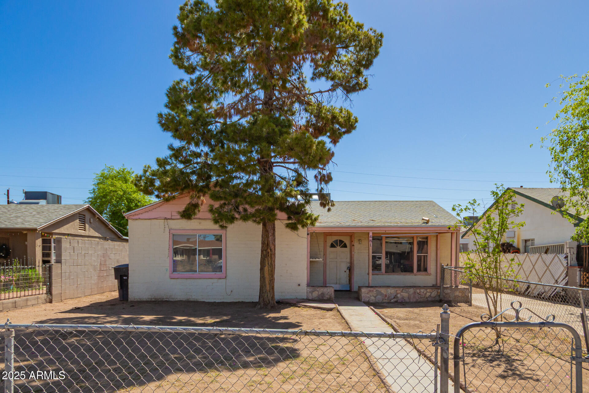 481 N COLORADO Street