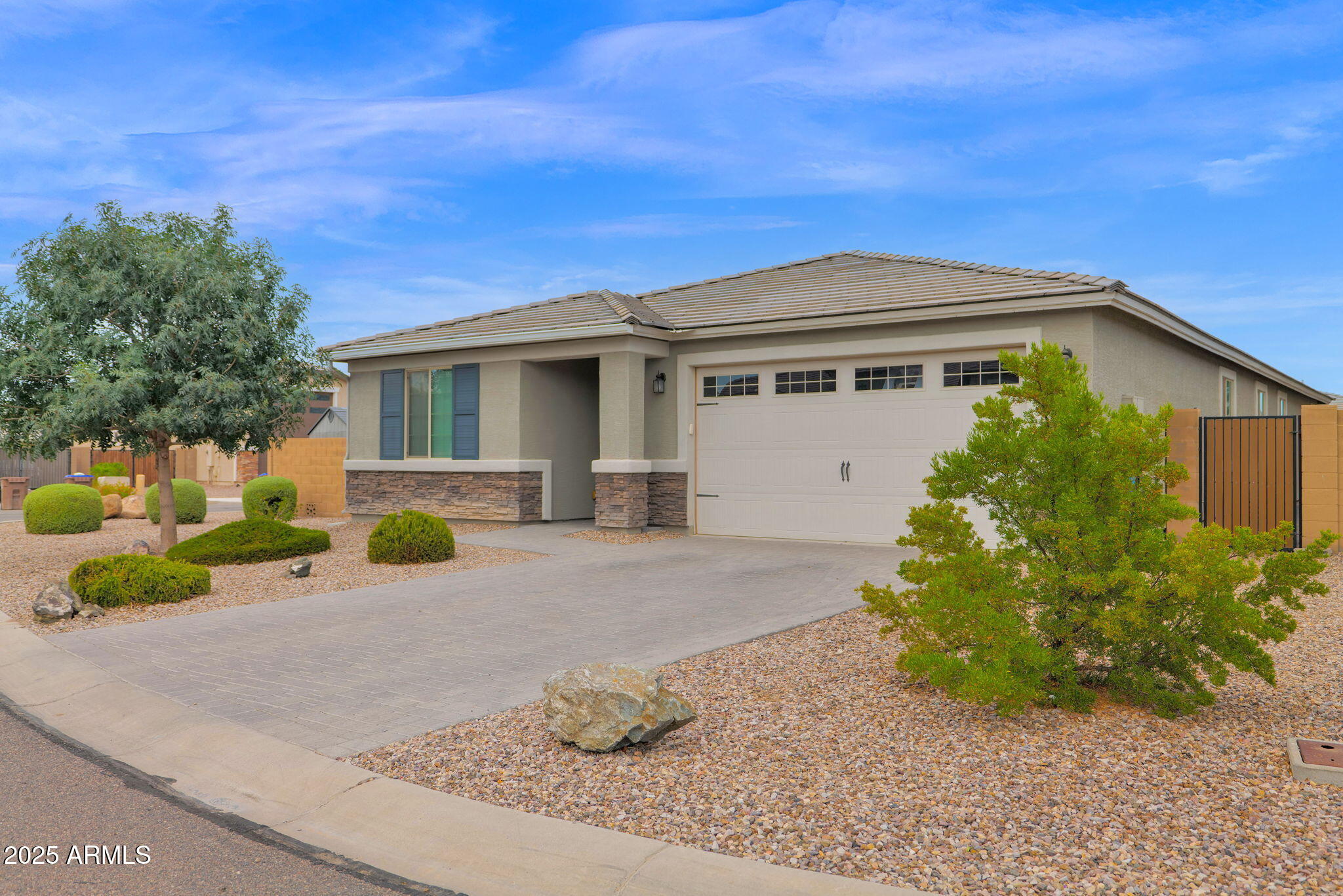 24135 N CORN Circle