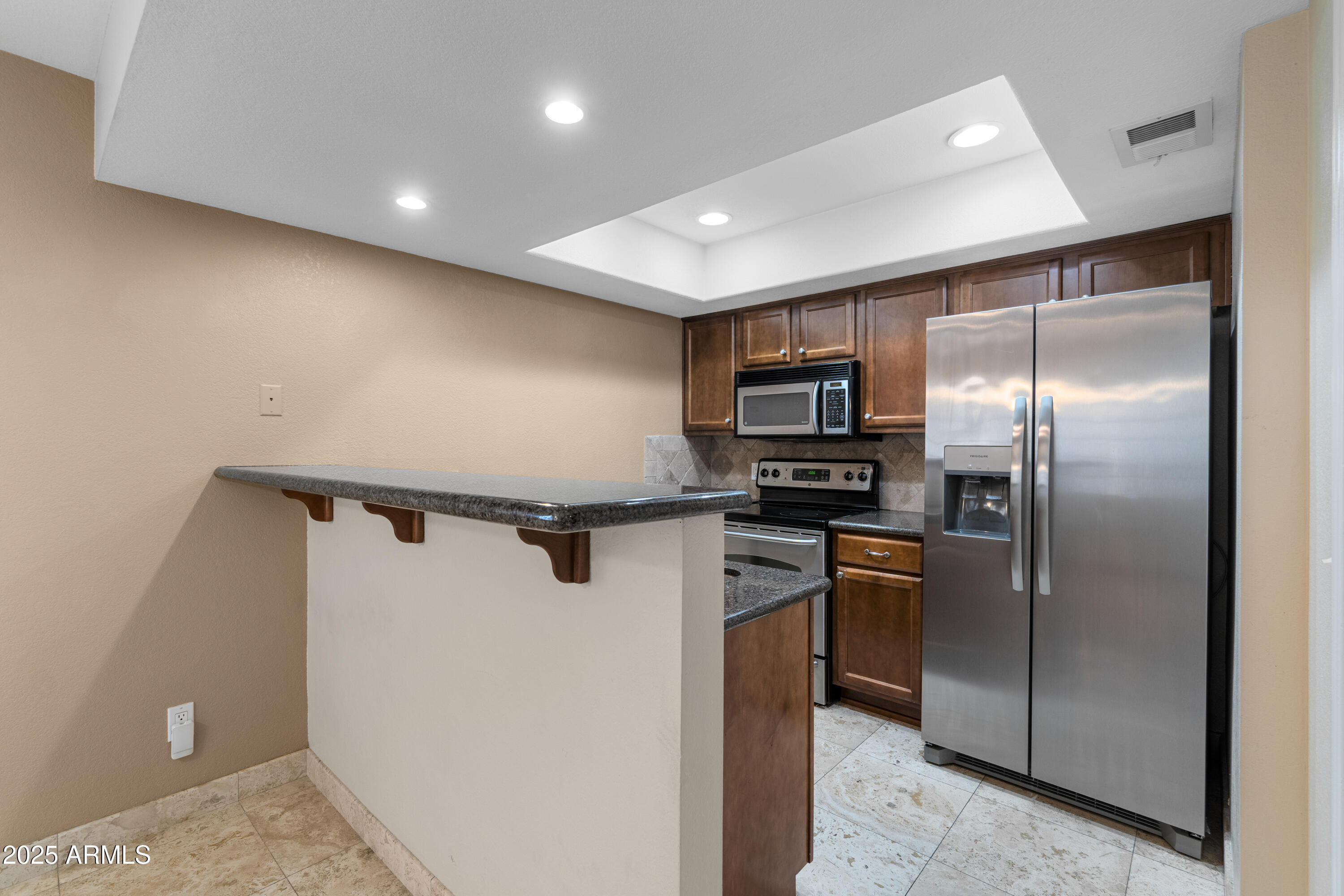 3235 E CAMELBACK Road 124