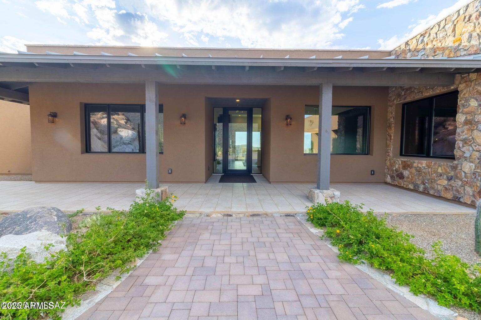 14300 N MOONGAZE Drive