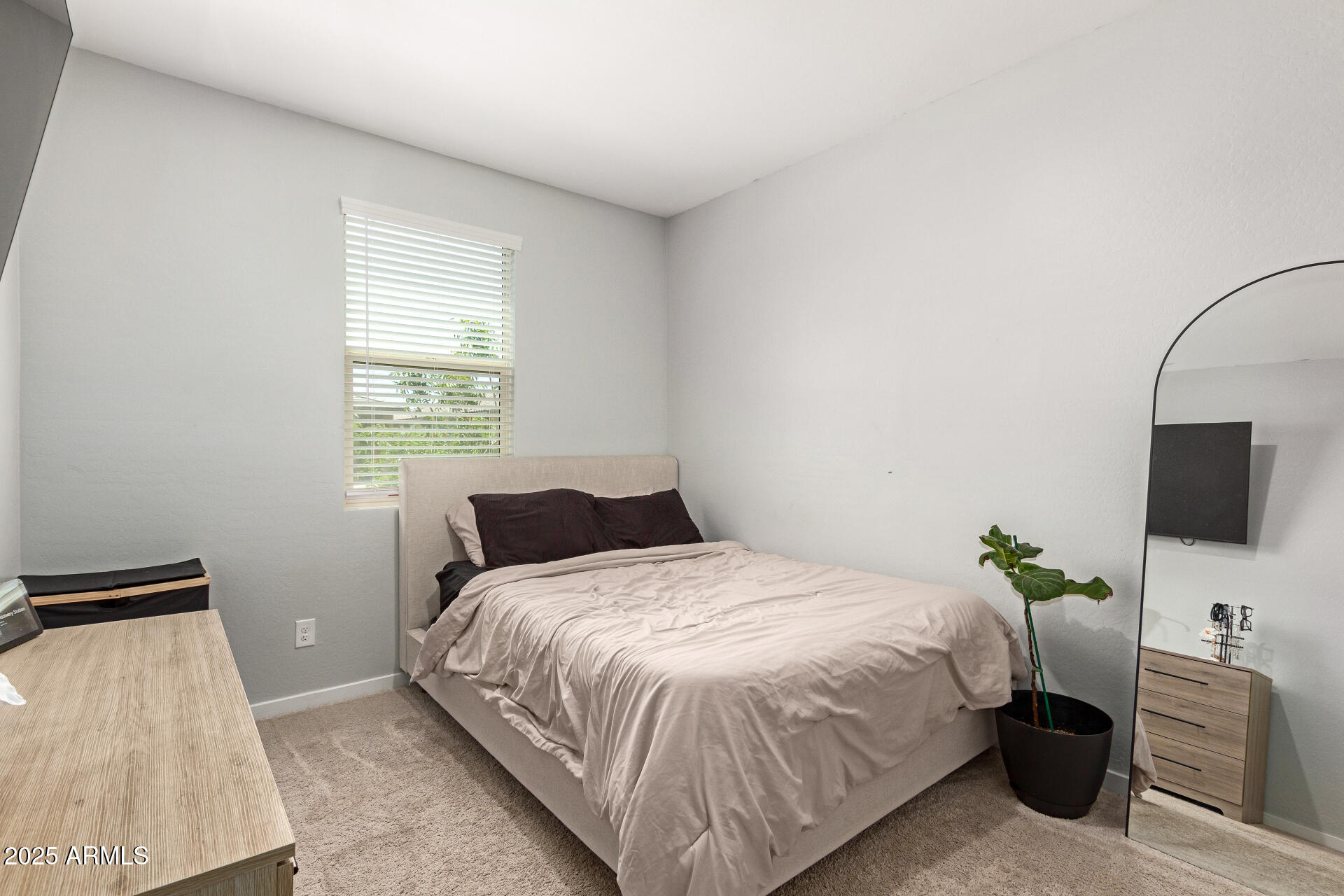 Homes 4 17344 W Red Fox Road