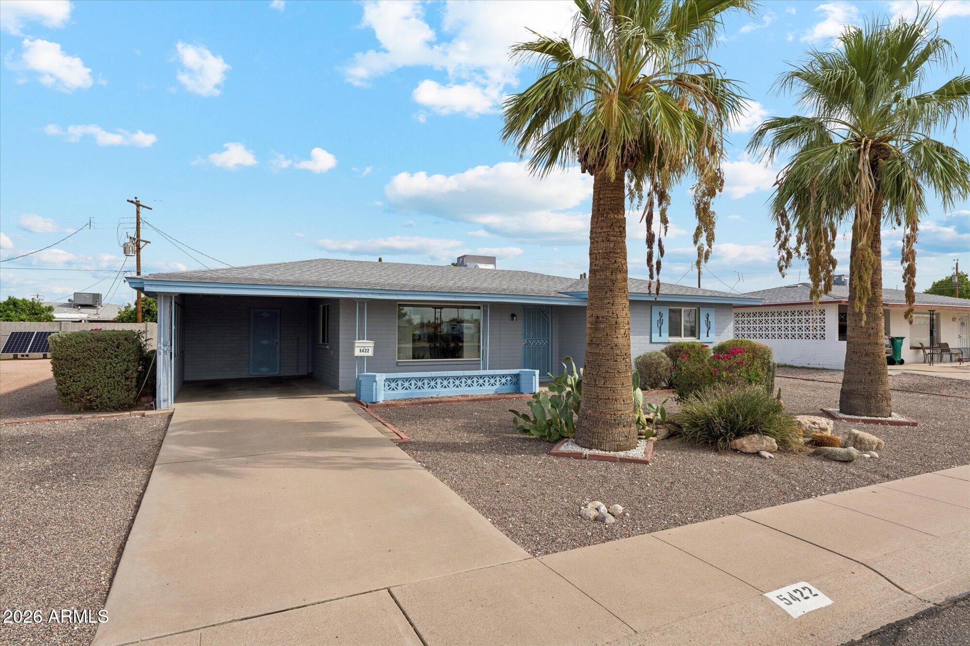 5422 E UNIVERSITY Drive