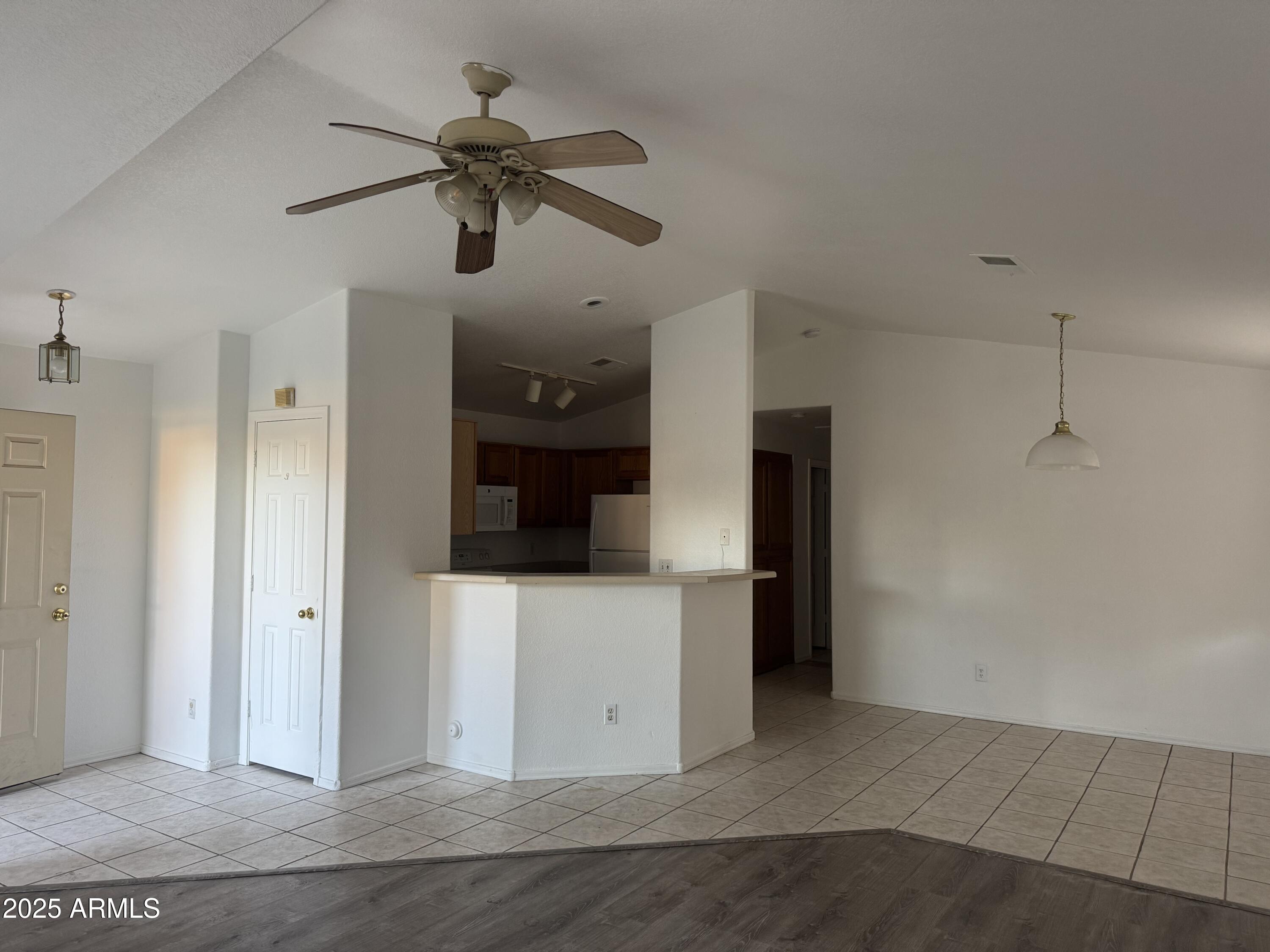 726 S NEBRASKA Street 175