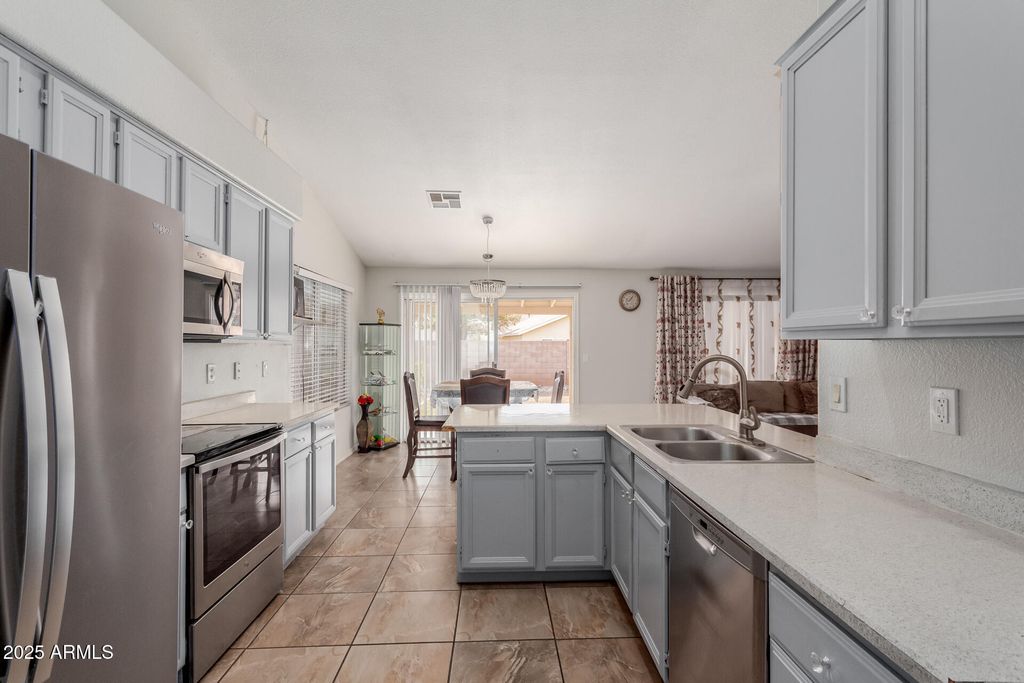 Photo of 6821 W Cherry Hills Drive, Peoria, AZ 85345 (MLS # 6928604)