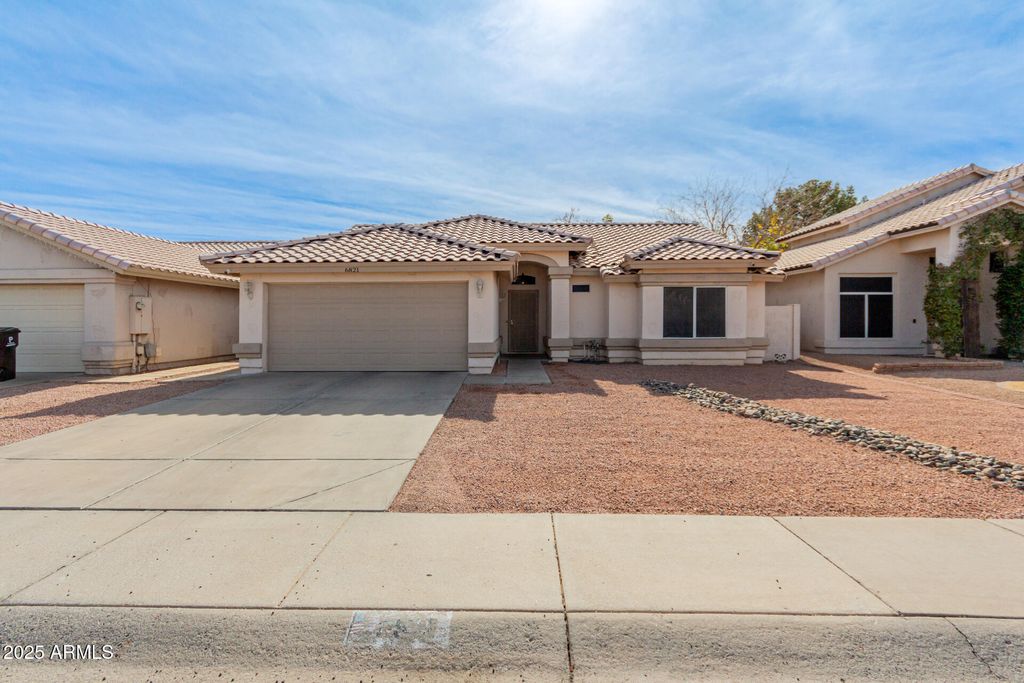 Photo of 6821 W Cherry Hills Drive, Peoria, AZ 85345 (MLS # 6928604)