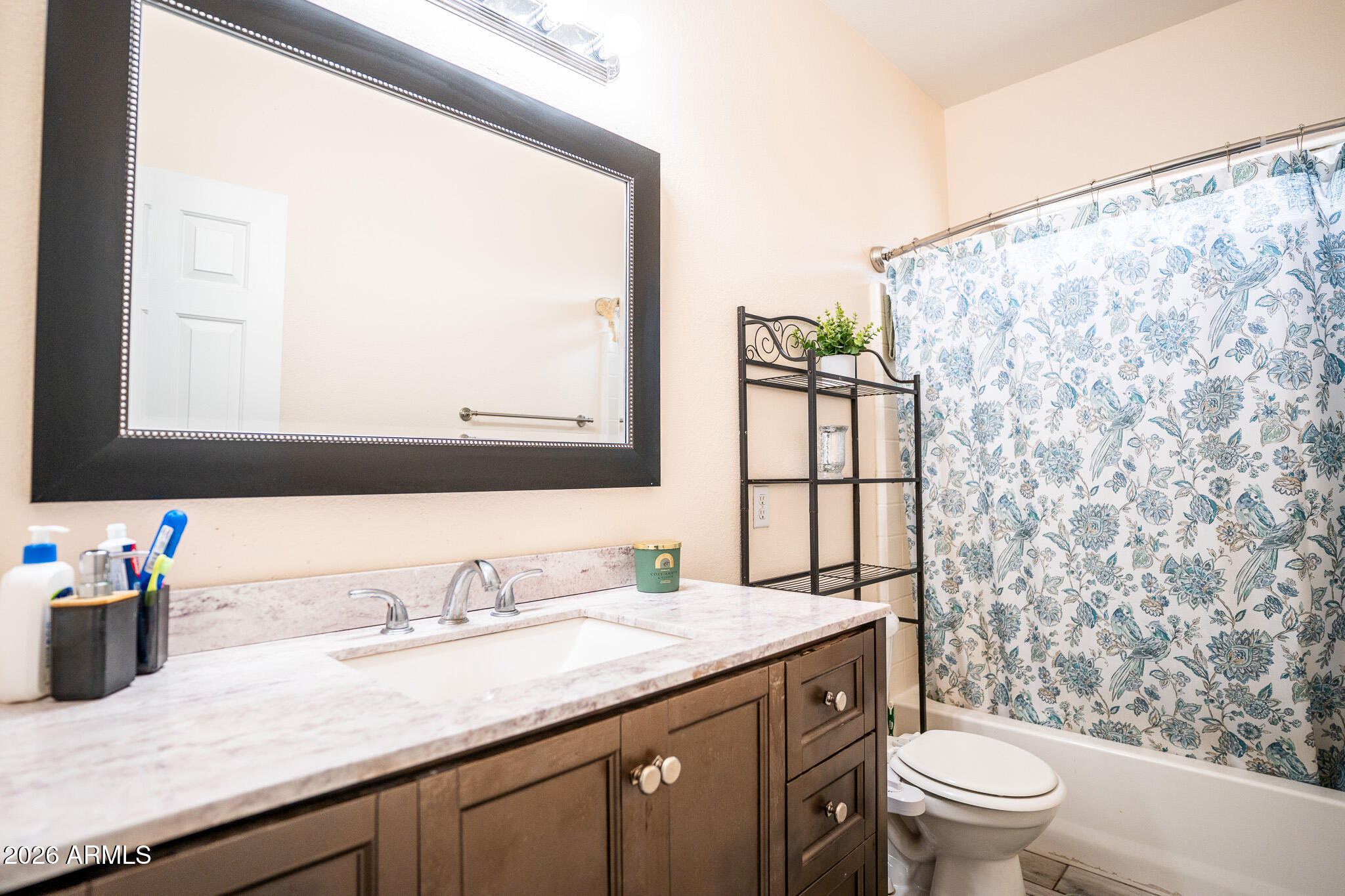 ROSEVIEW UNIT 4 - Residential