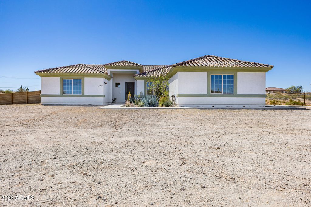 Photo of 3977 W Silverdale Road, San Tan Valley, AZ 85144 (MLS # 7002452)