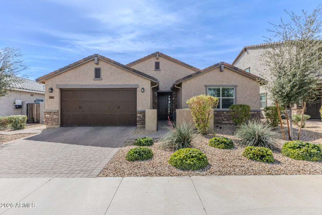 Photo of 14041 W Monte Vista Road, Goodyear, AZ 85395 (MLS # 6989754)