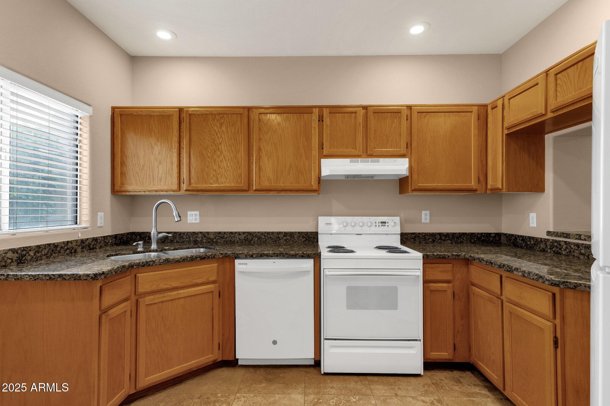 7101 W BEARDSLEY Road 1502