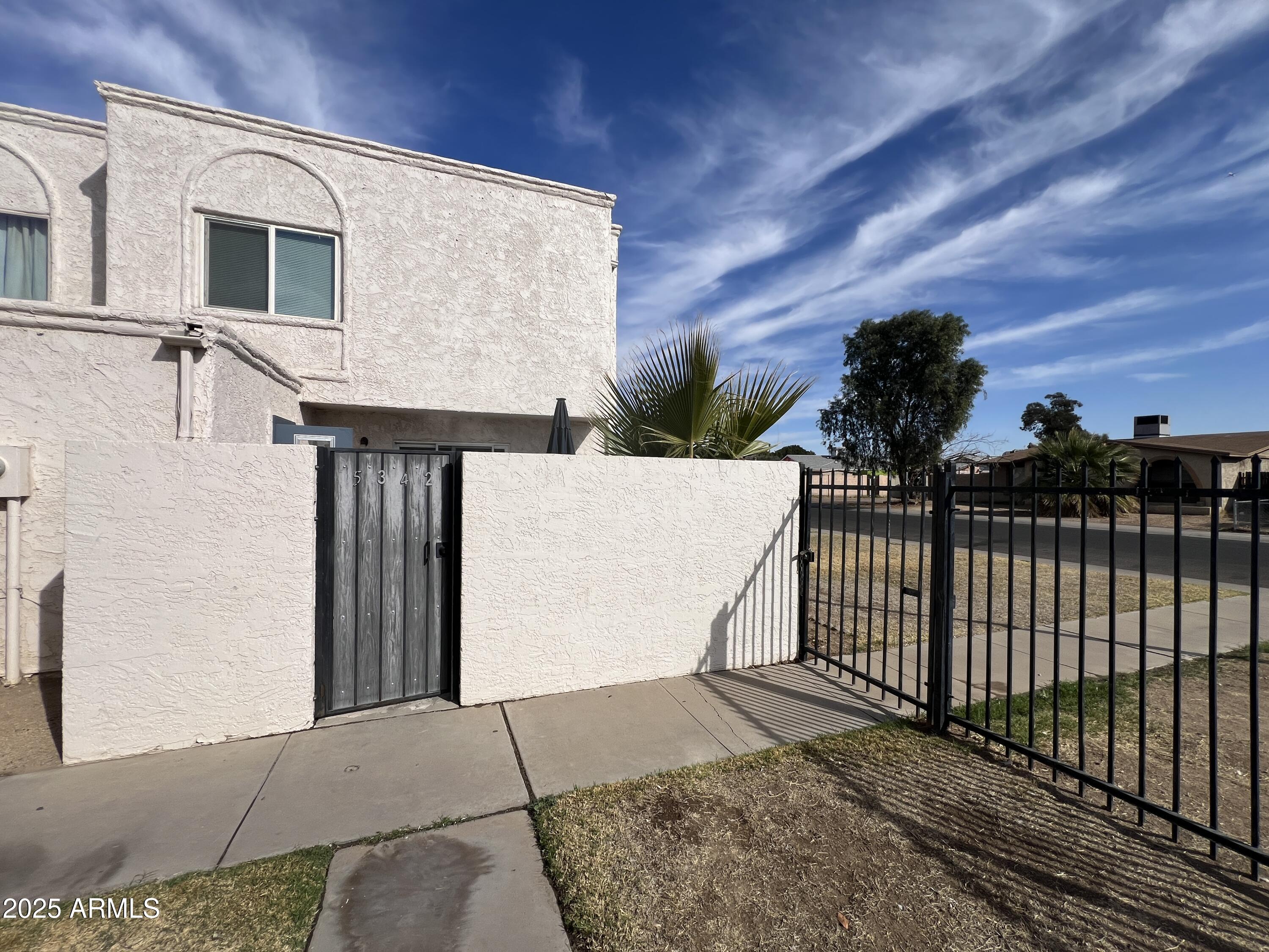 5243 N 42ND Lane