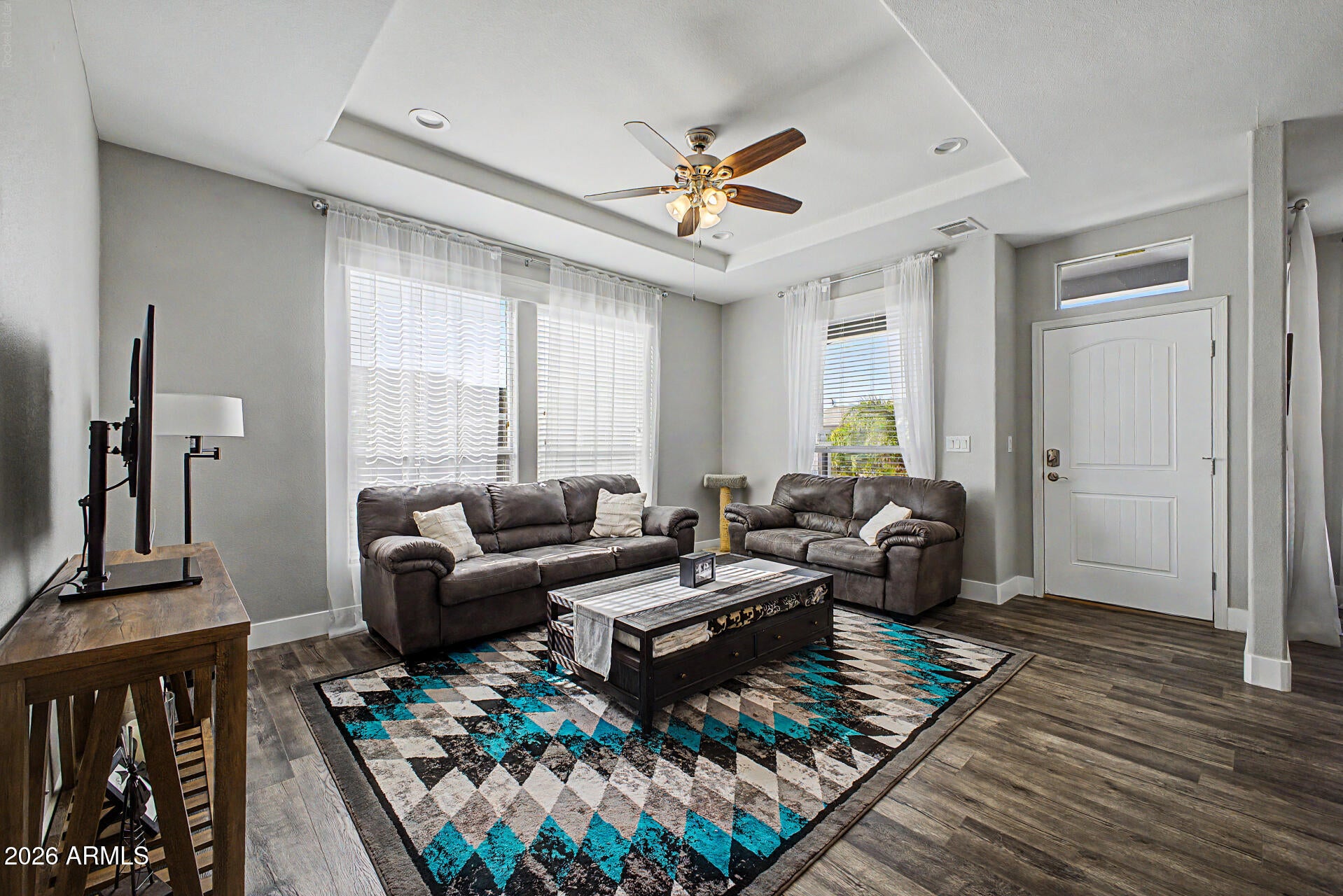 3301 S GOLDFIELD Road 6049