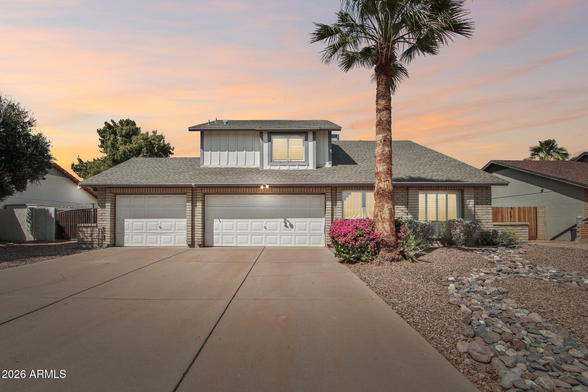 4662 E GRANDVIEW Road